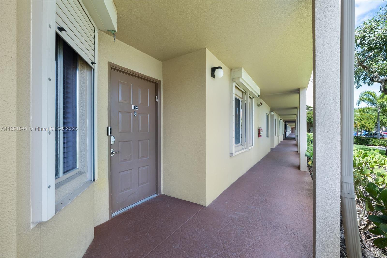 1400 SW 137th Ave # 103F