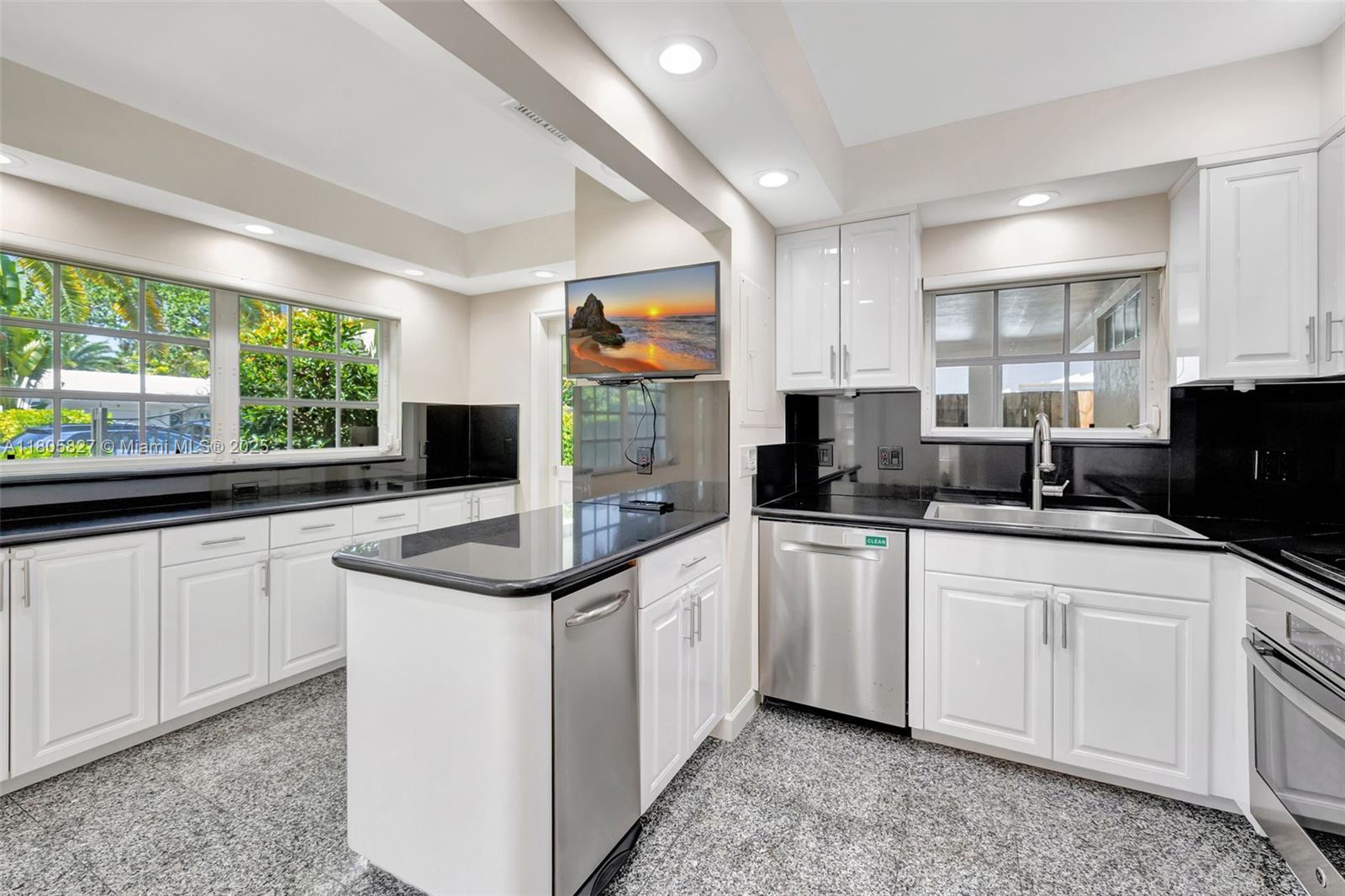 1205 SE 11th Ct