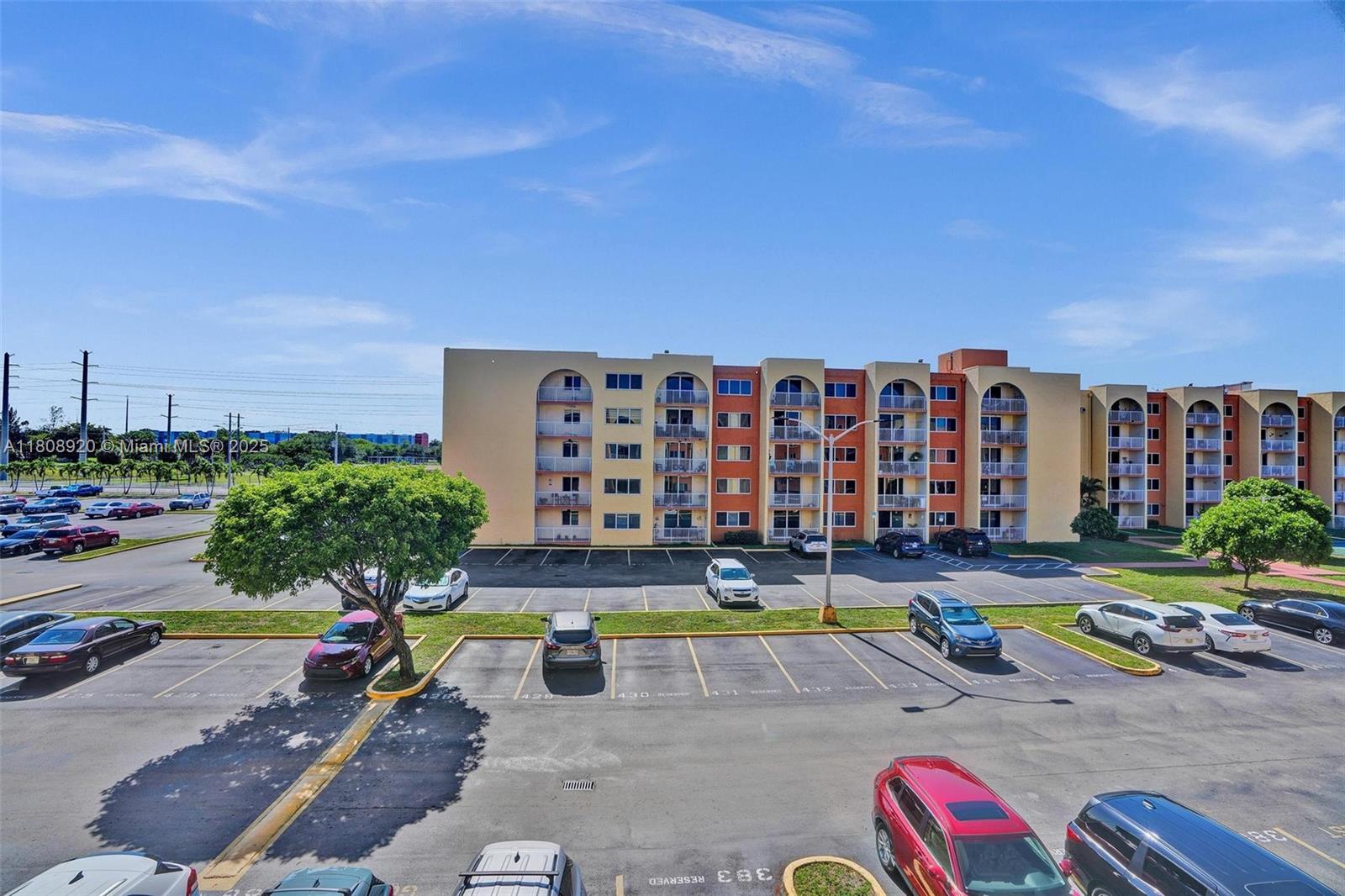 7000 NW 186th St # 318 Unit: 4-318