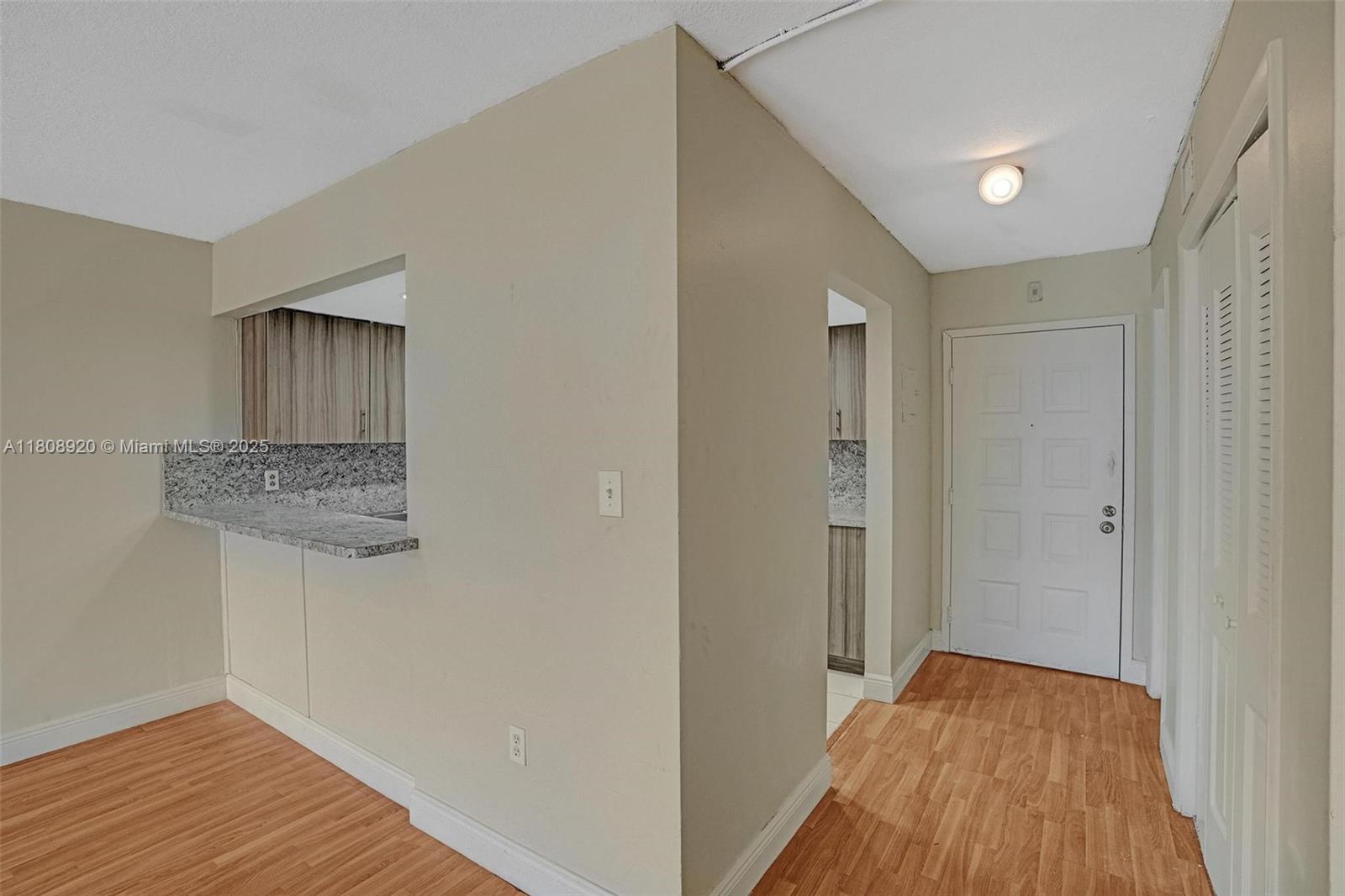 7000 NW 186th St # 318 Unit: 4-318