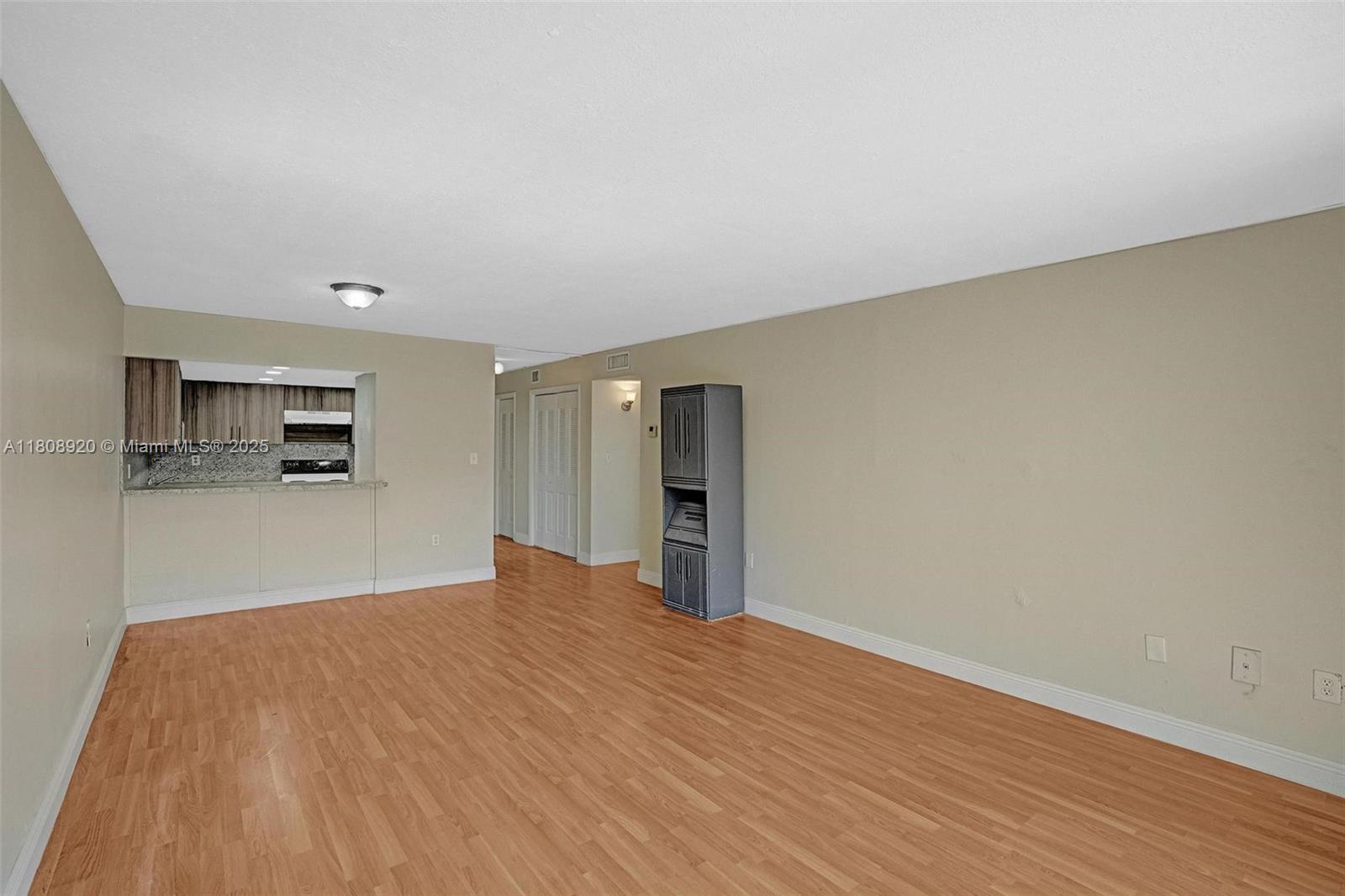 7000 NW 186th St # 318 Unit: 4-318
