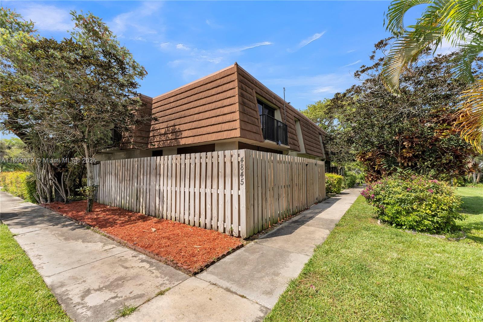 4845 NW 95th Ave