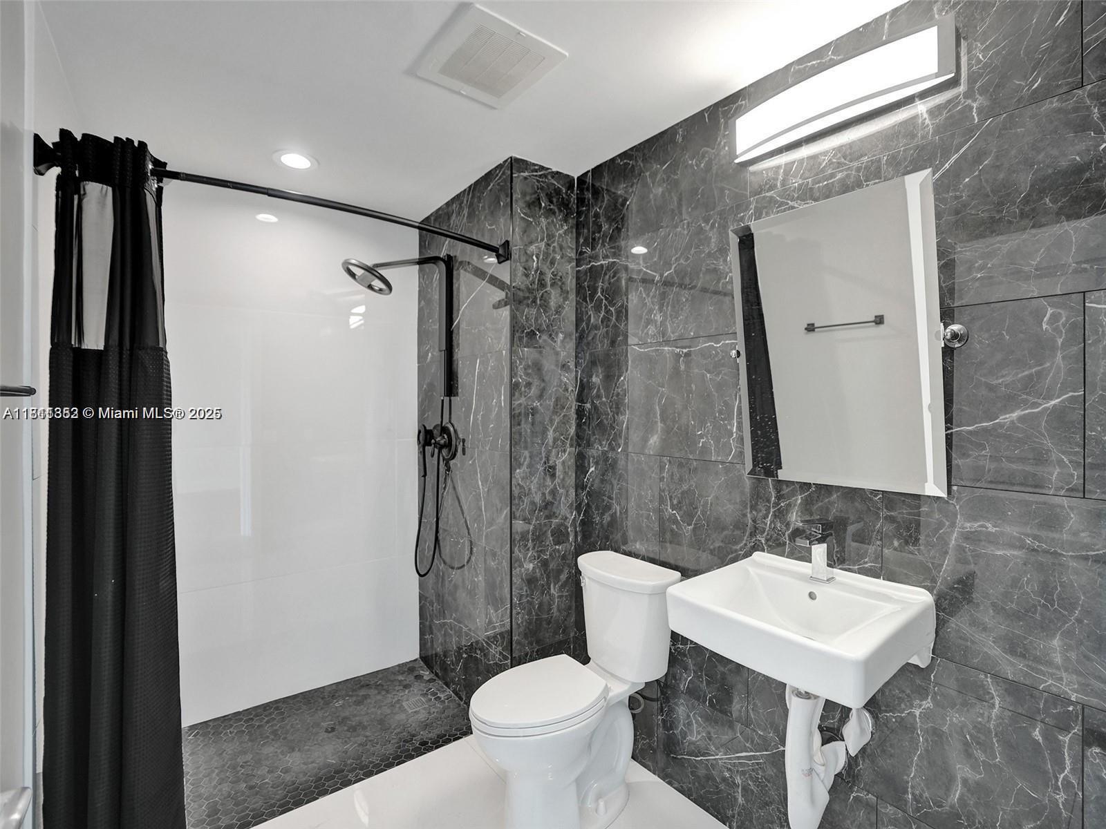 350 SE 2nd St # 1520