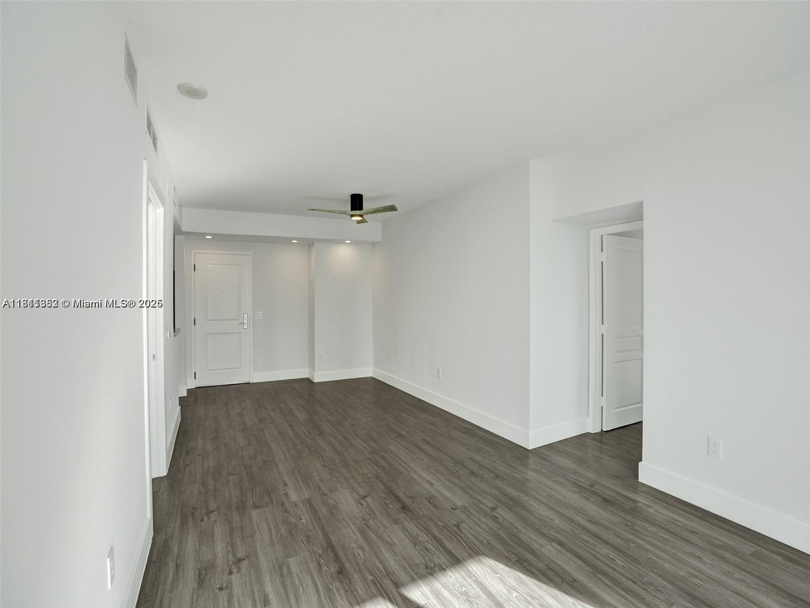 350 SE 2nd St # 1520