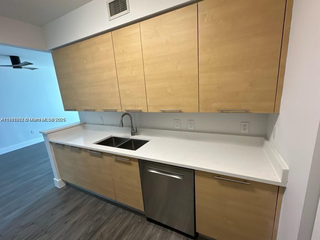 350 SE 2nd St # 1520