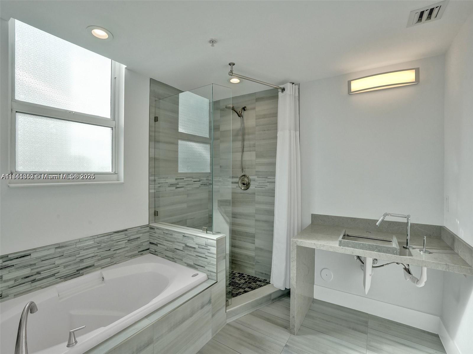 350 SE 2nd St # 1520