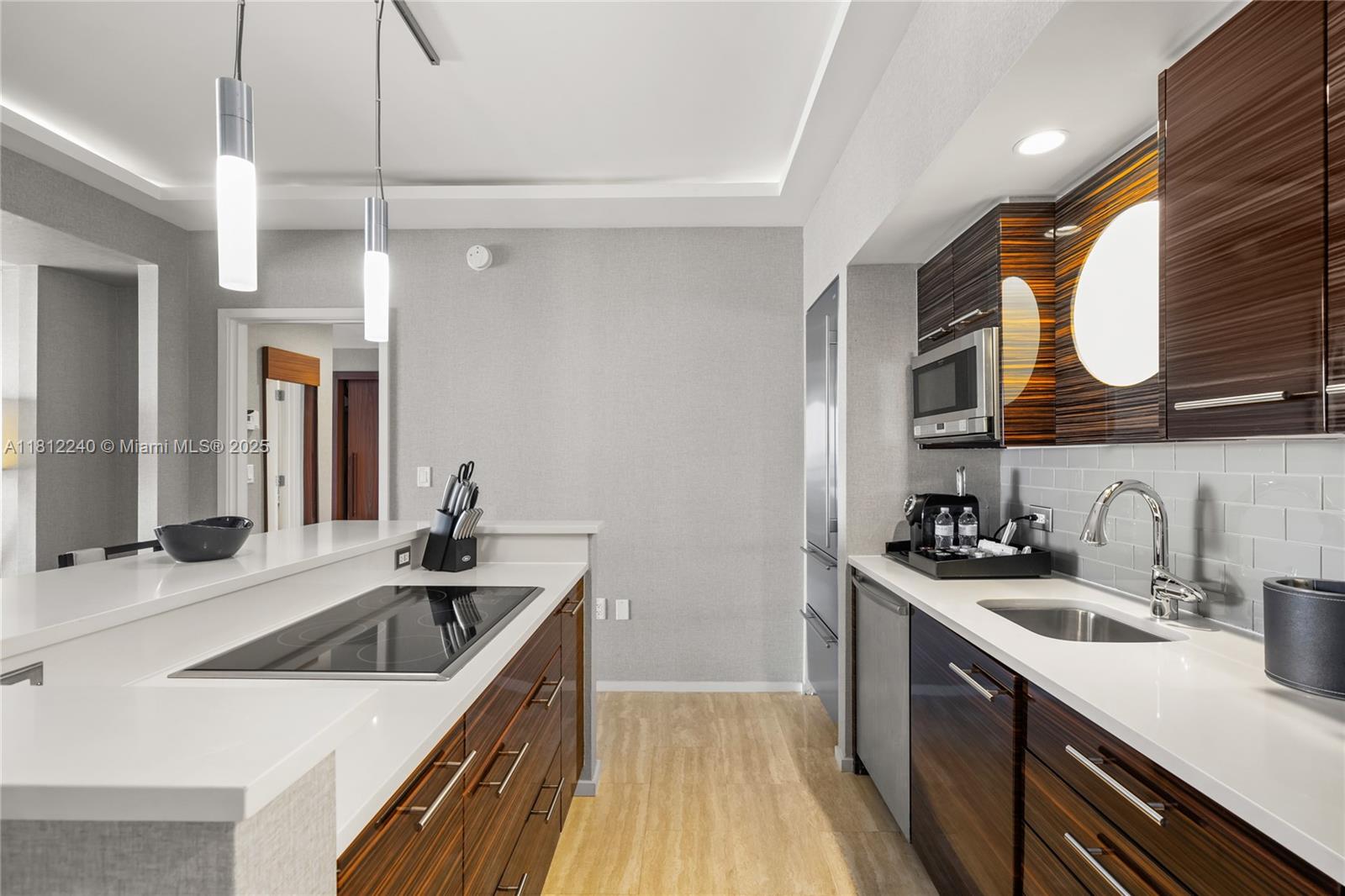 551 N Fort Lauderdale Beach Blvd Unit: R404