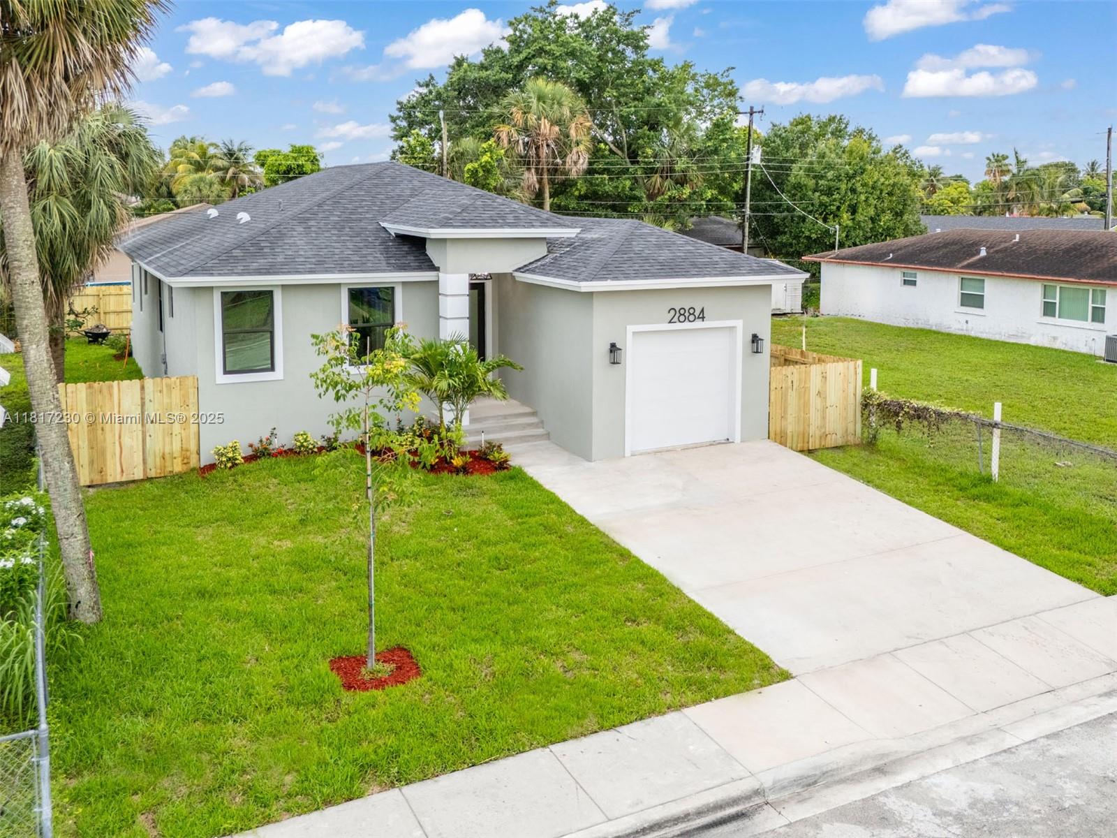 2884 NW 8th Ct