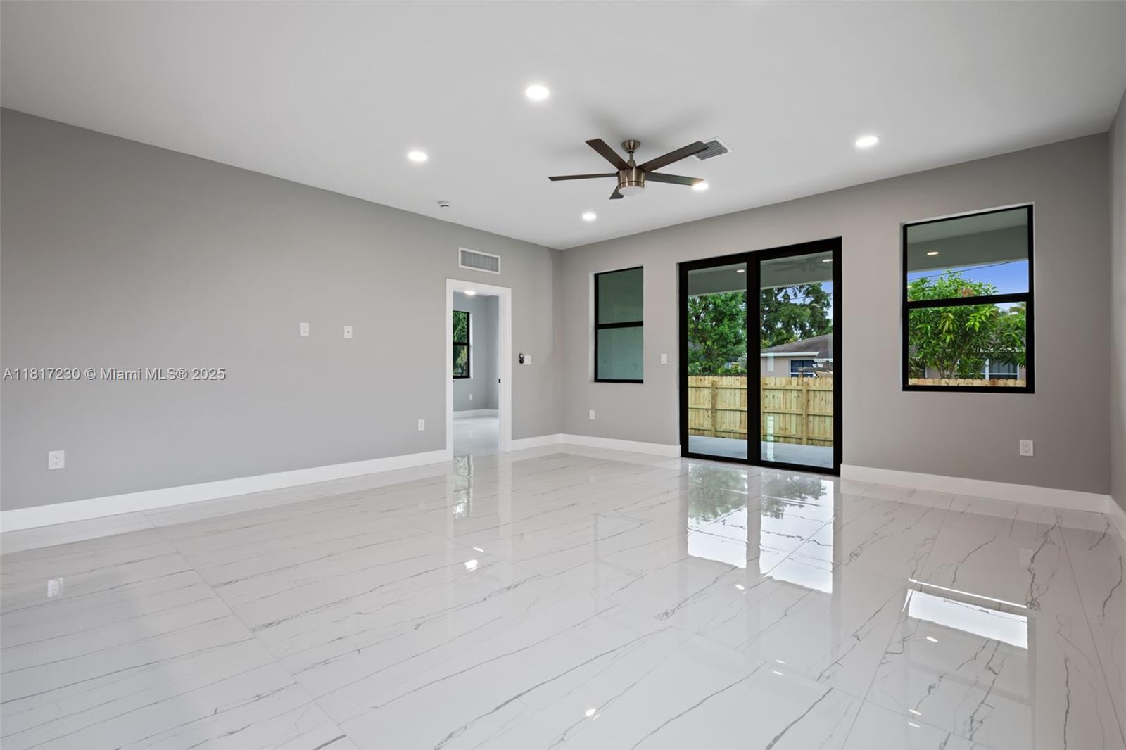 2884 NW 8th Ct