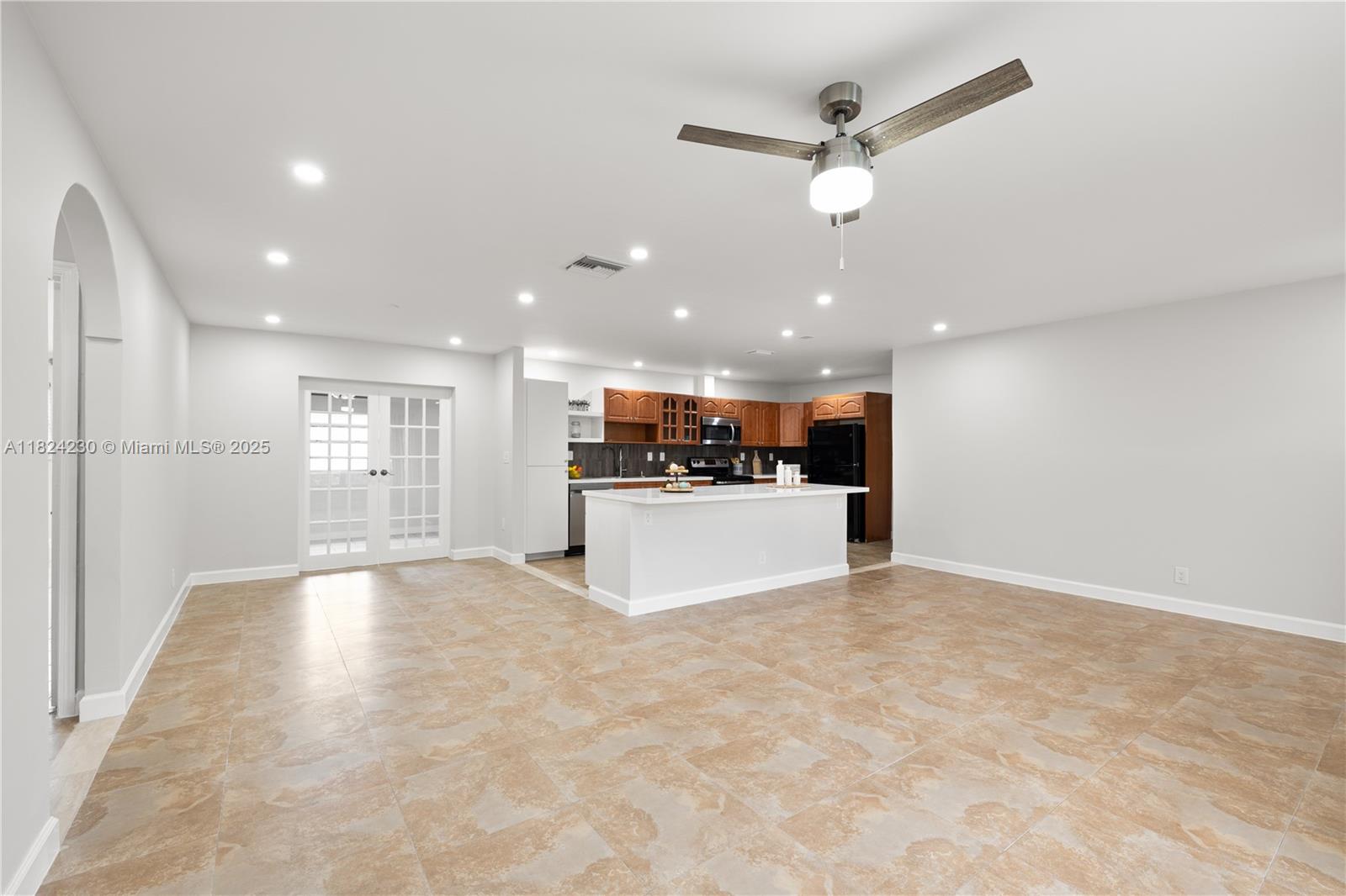 7312 NW 58th Ct