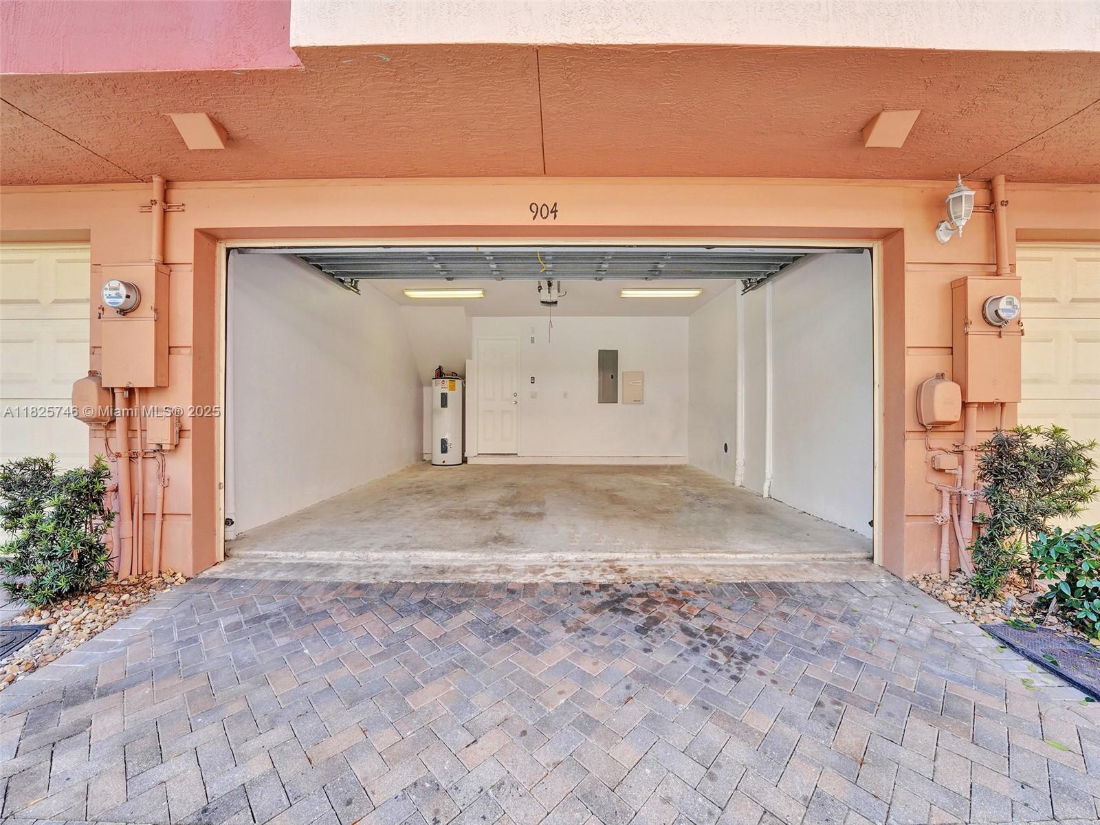 1033 NE 17th Way # 904