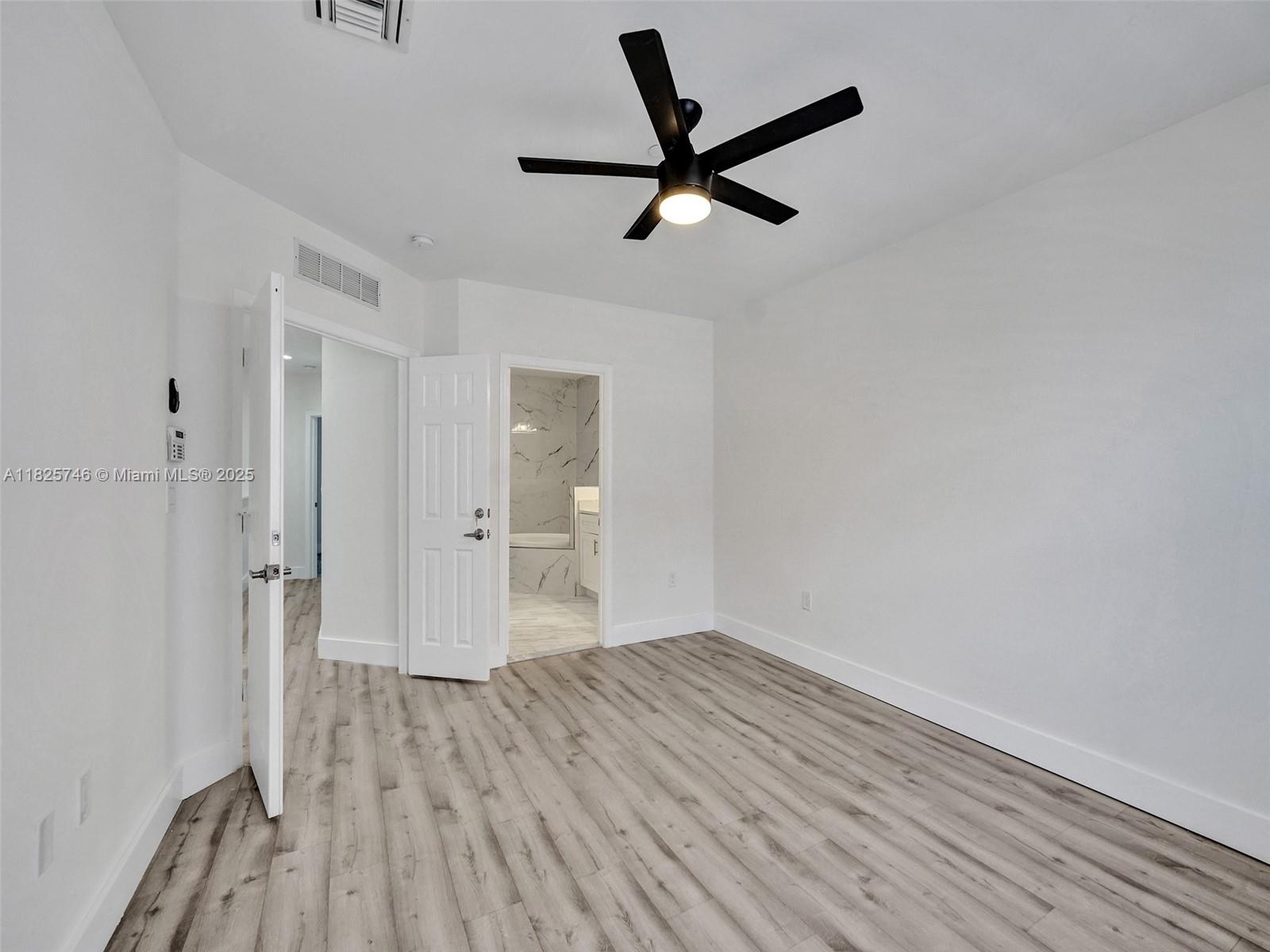 1033 NE 17th Way # 904