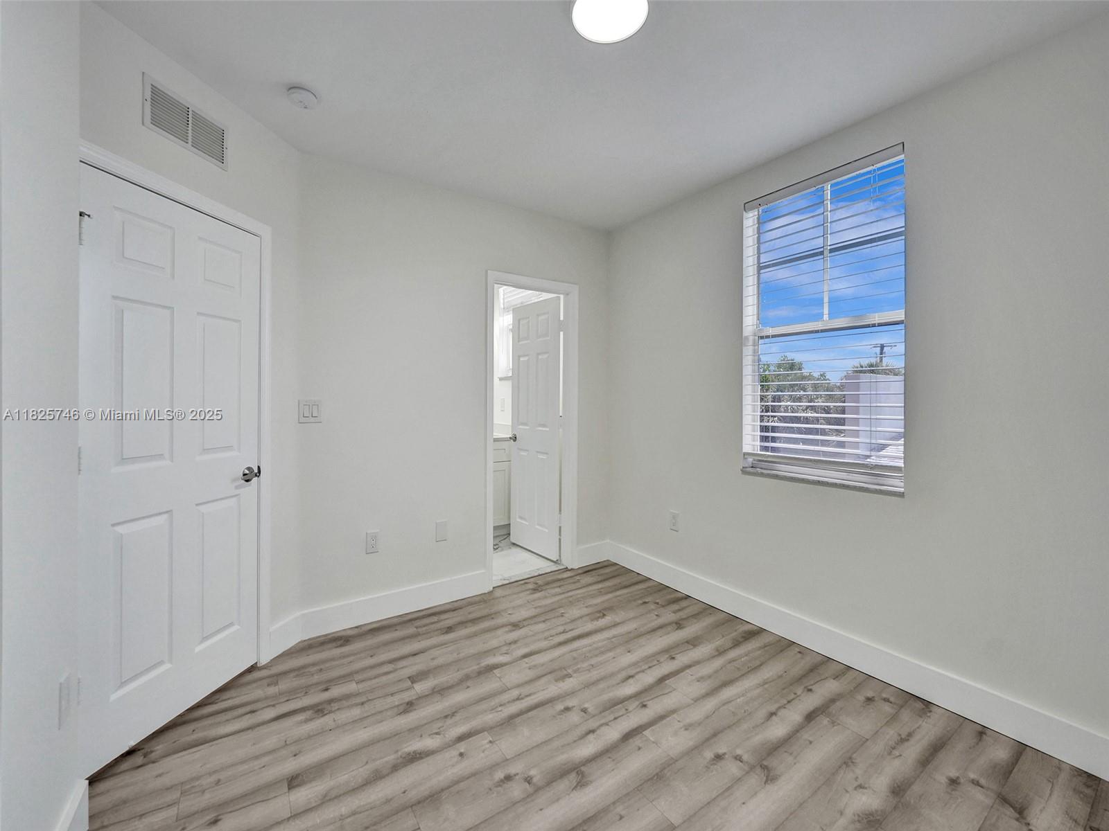 1033 NE 17th Way # 904