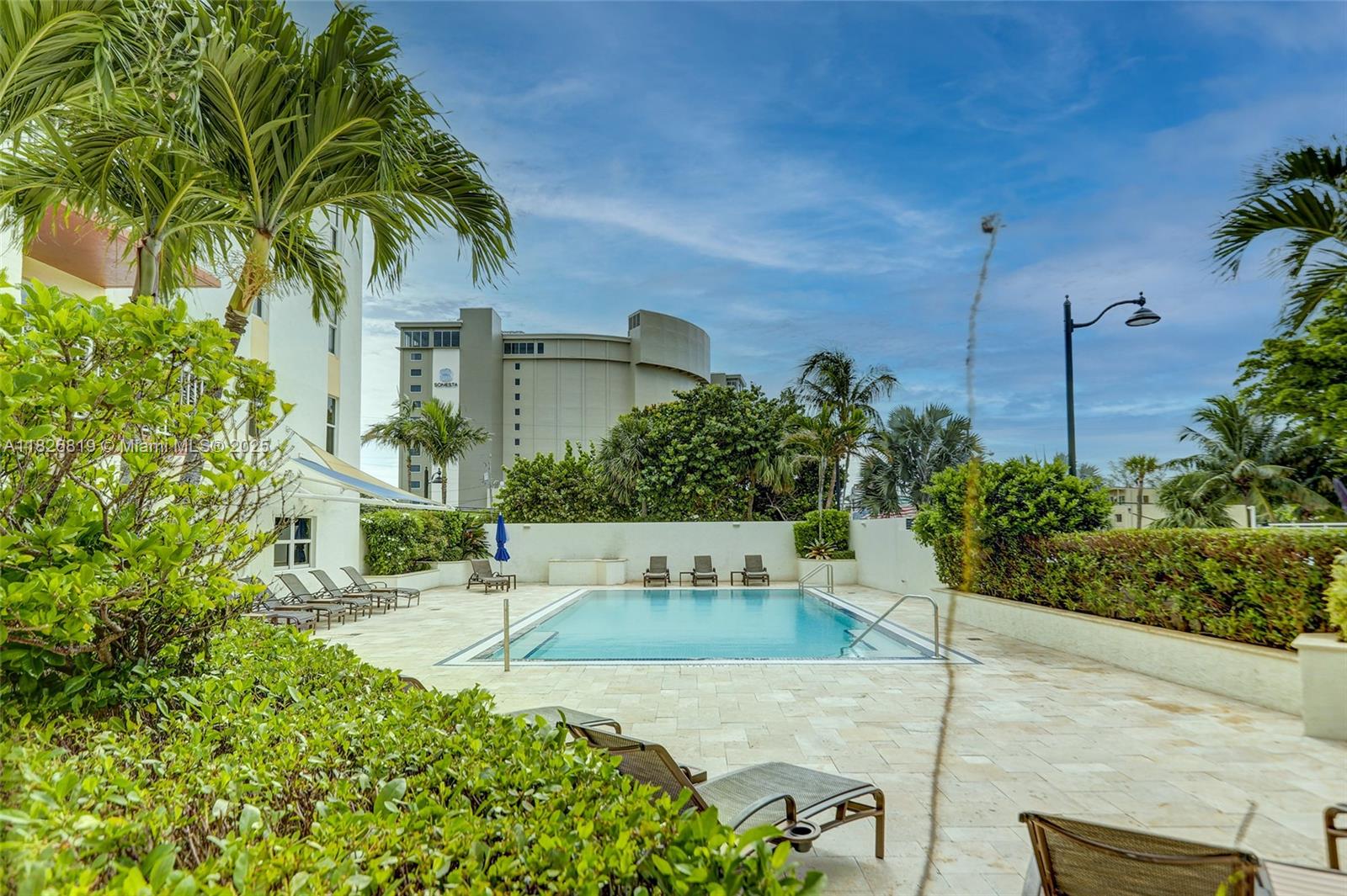 3000 E Sunrise Blvd # 5A