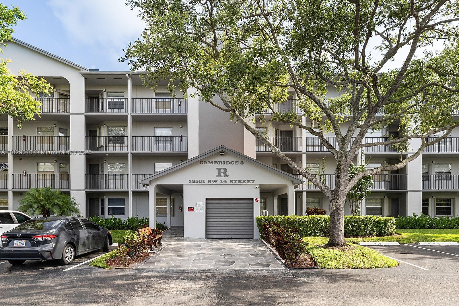 12501 SW 14th St # 313R
