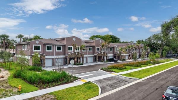 1563 NW 94th Way # 9