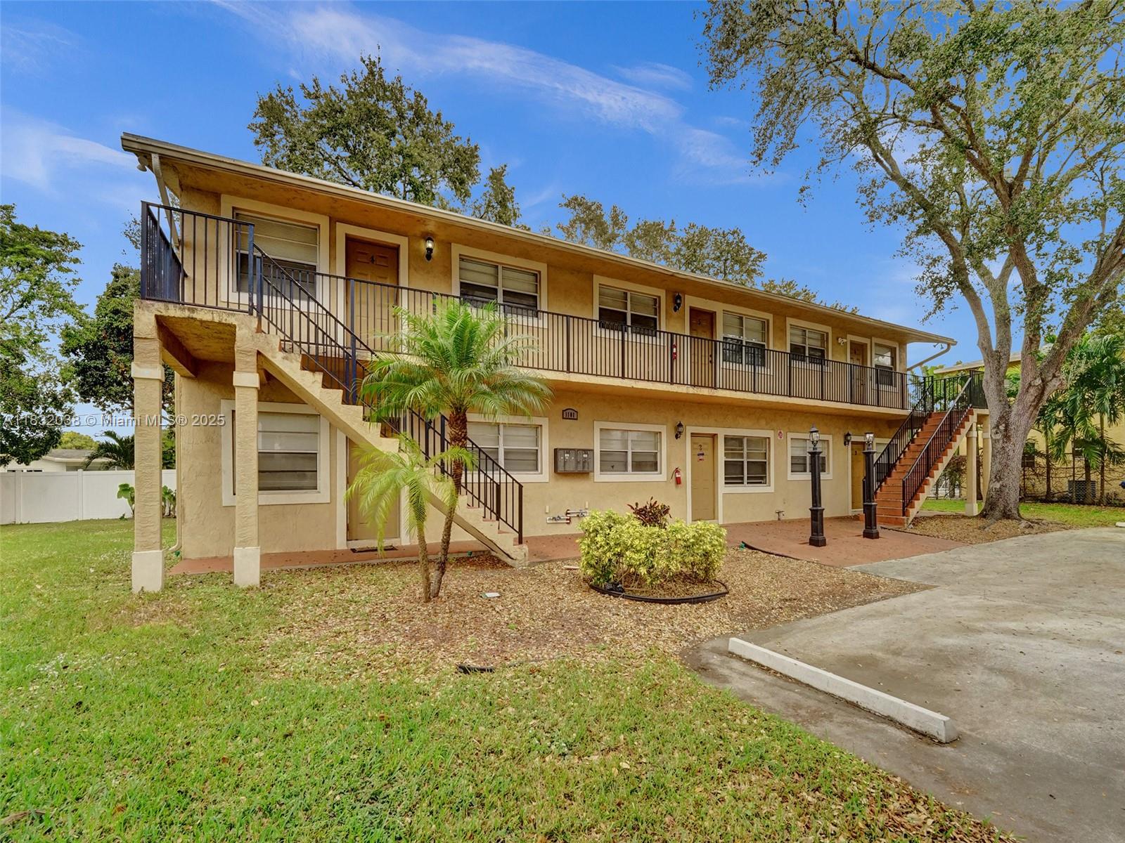 1101 W Prospect Rd # 3