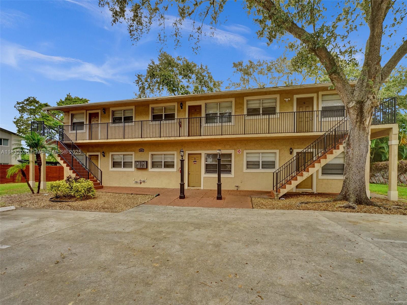 1101 W Prospect Rd # 3