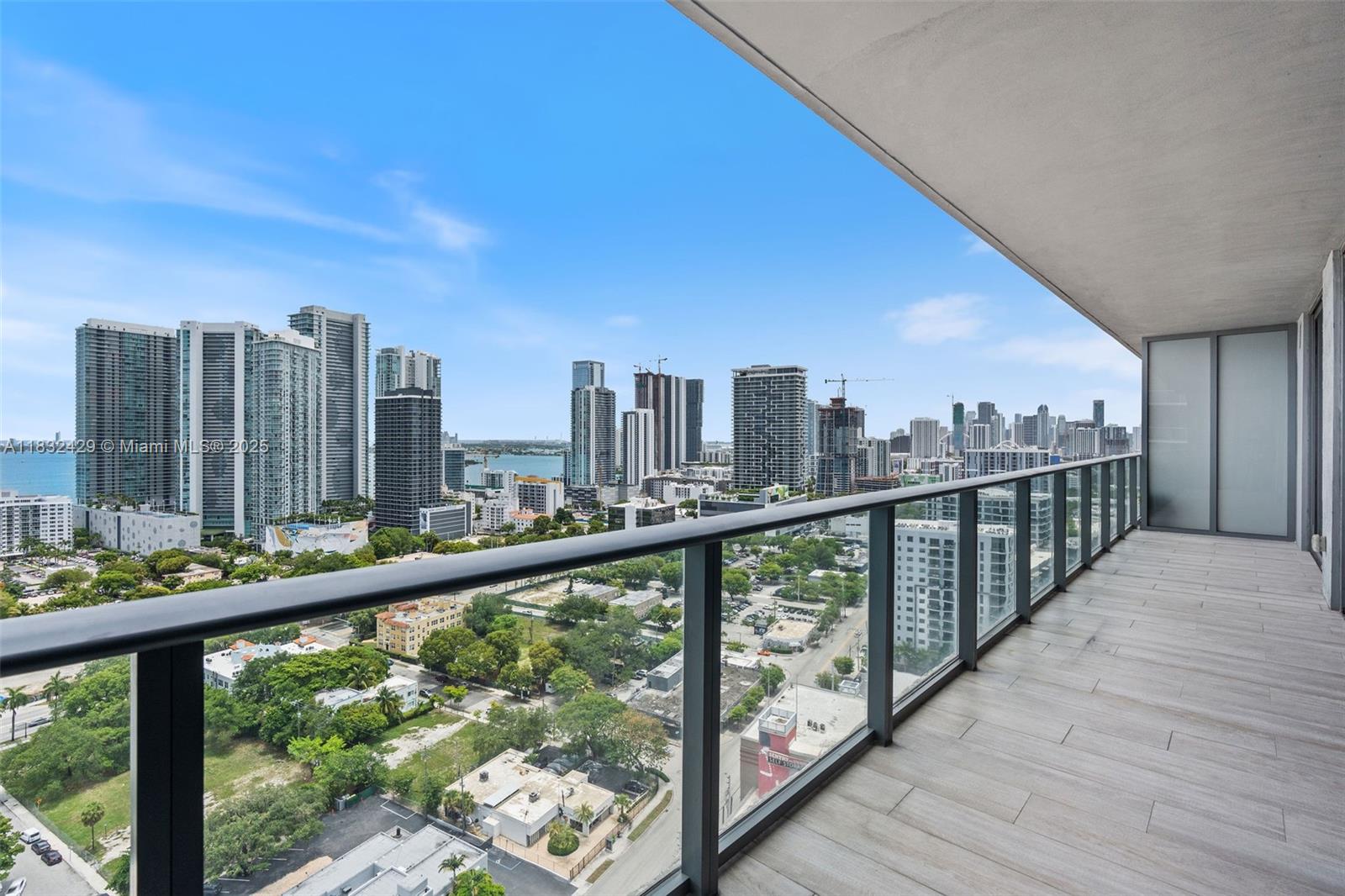 121 NE 34th St # 2507