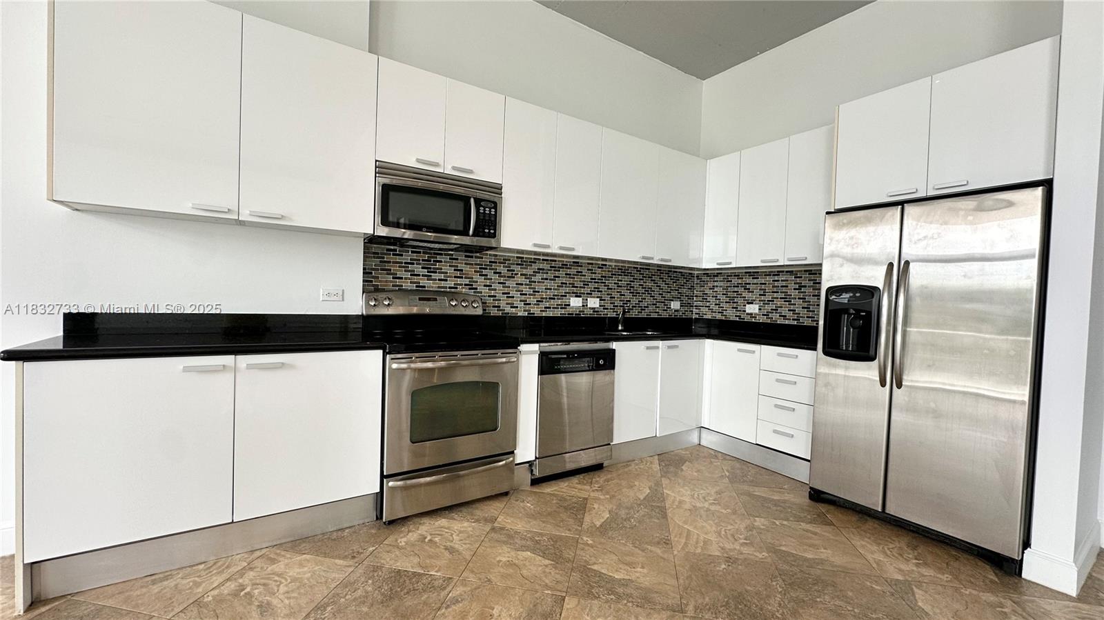 2100 Van Buren St # 301