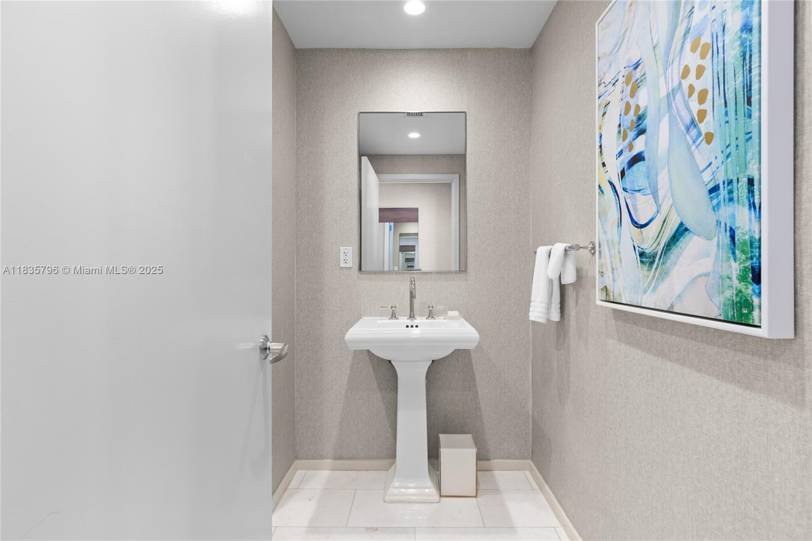 551 N Fort Lauderdale Beach Blvd Unit: H1401