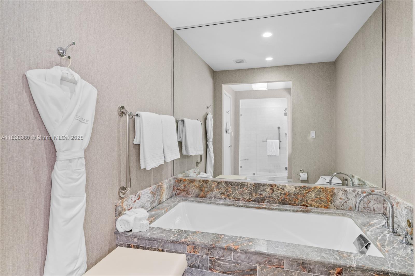 551 N Fort Lauderdale Beach Blvd Unit: R1909