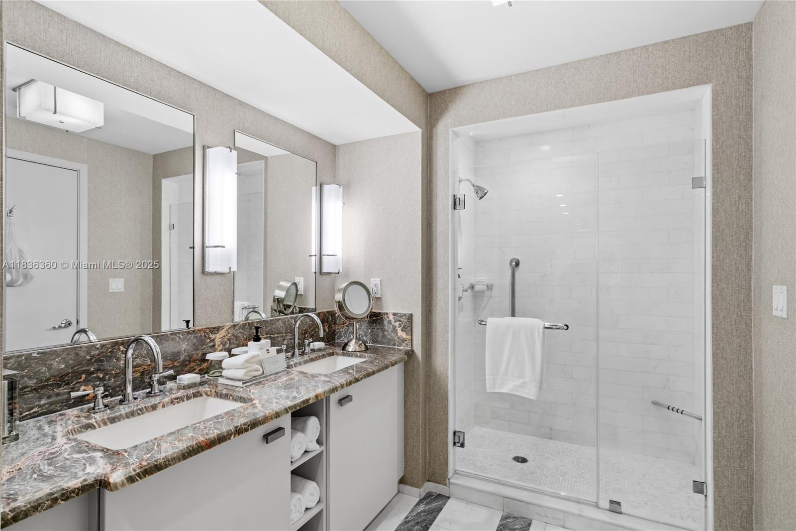 551 N Fort Lauderdale Beach Blvd Unit: R1909