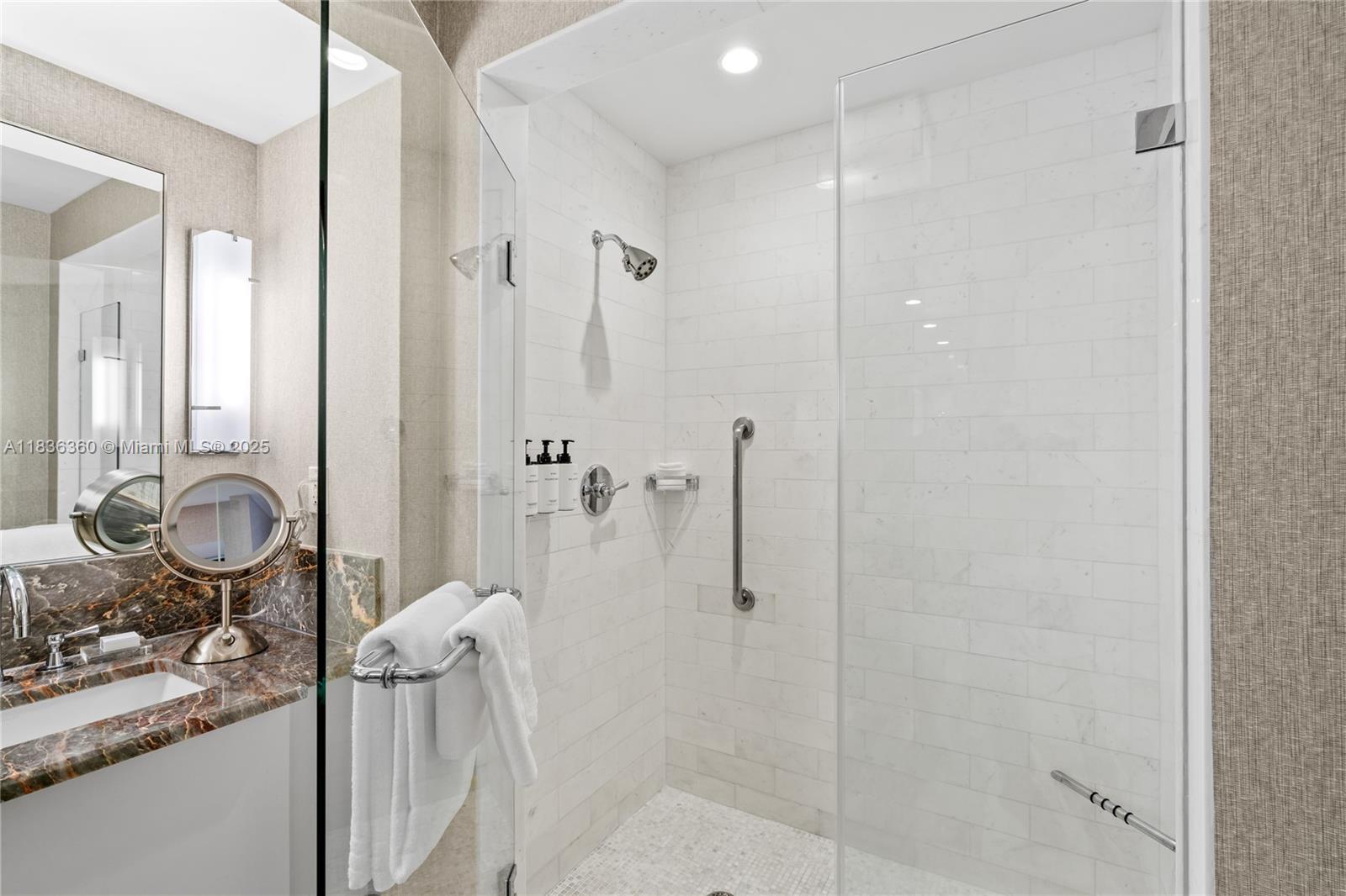 551 N Fort Lauderdale Beach Blvd Unit: R1909