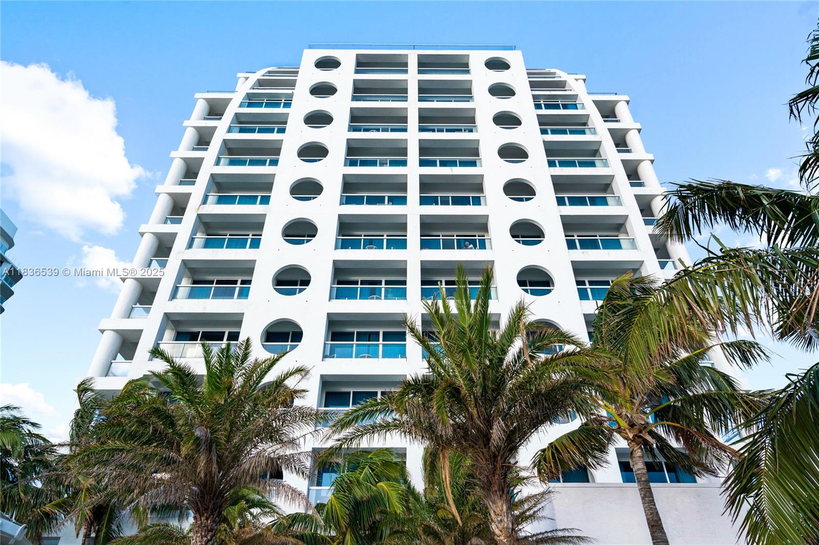 551 N Fort Lauderdale Beach Blvd Unit: R201