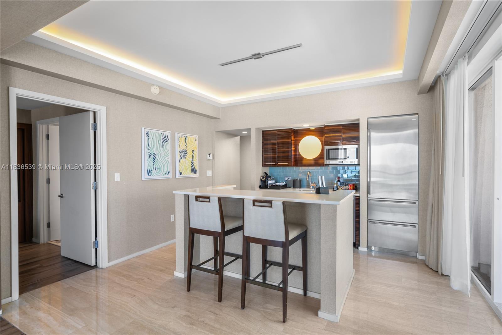 551 N Fort Lauderdale Beach Blvd Unit: R201
