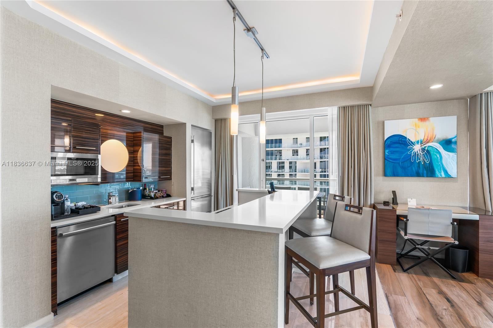 551 N Fort Lauderdale Beach Blvd Unit: R2205