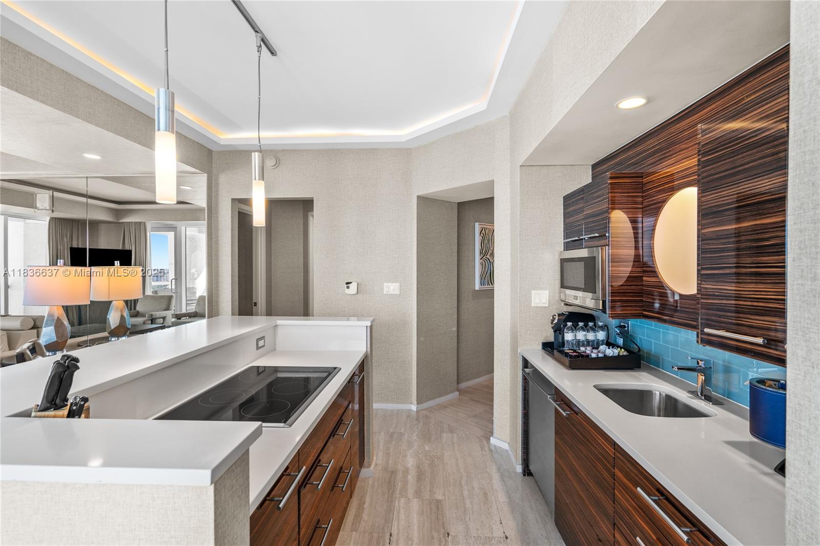 551 N Fort Lauderdale Beach Blvd Unit: R2205