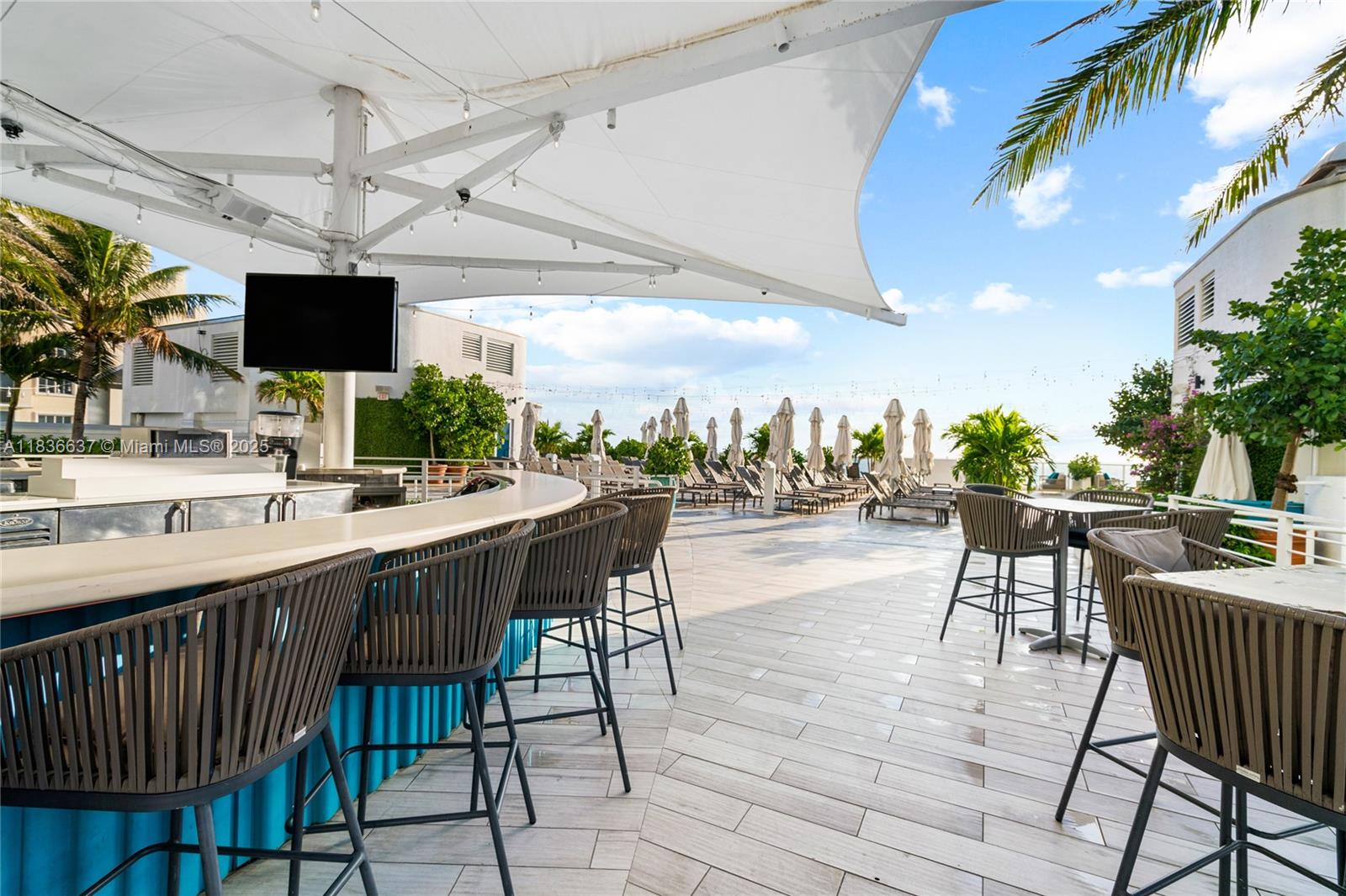 551 N Fort Lauderdale Beach Blvd Unit: R2205