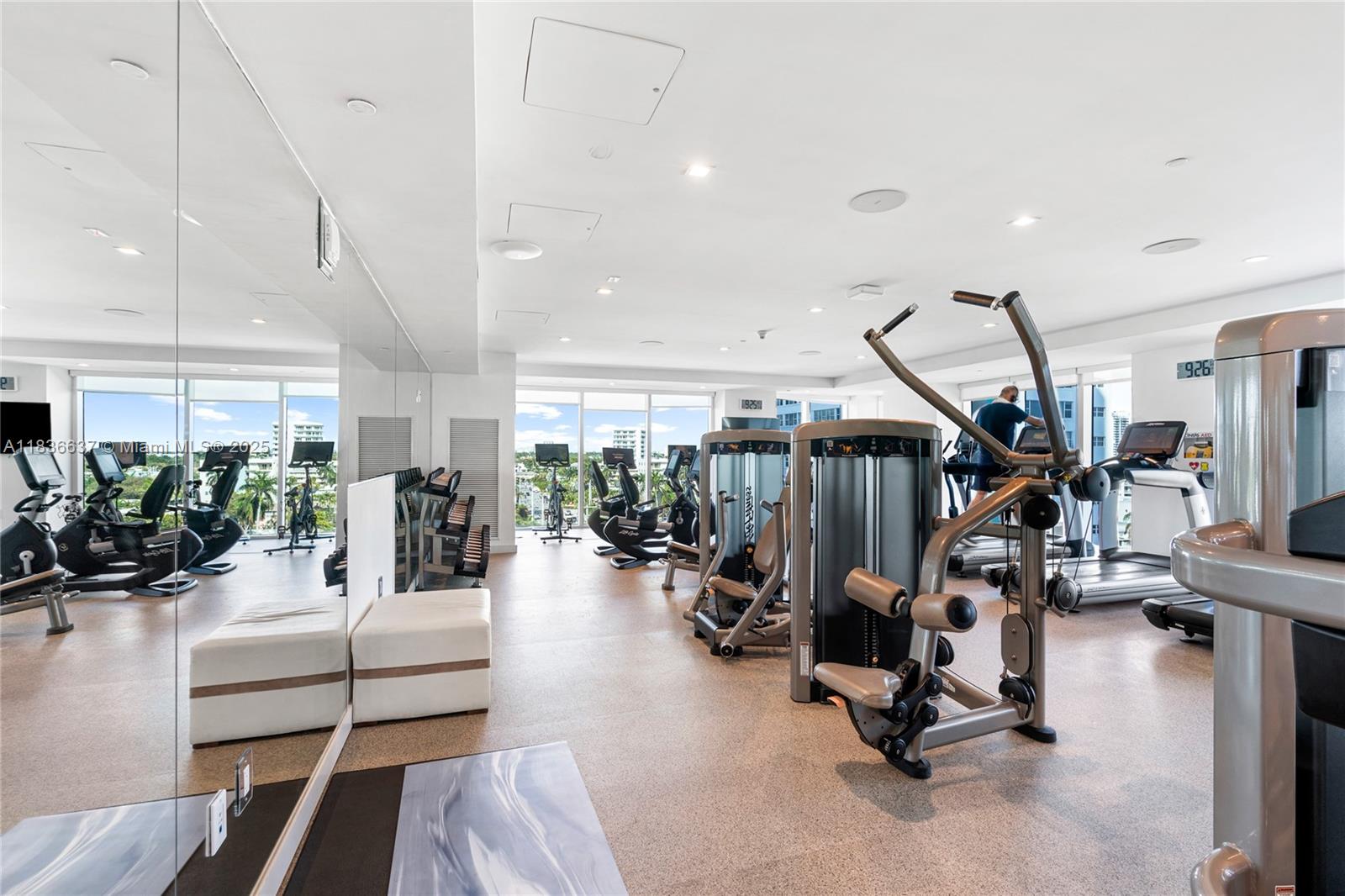 551 N Fort Lauderdale Beach Blvd Unit: R2205