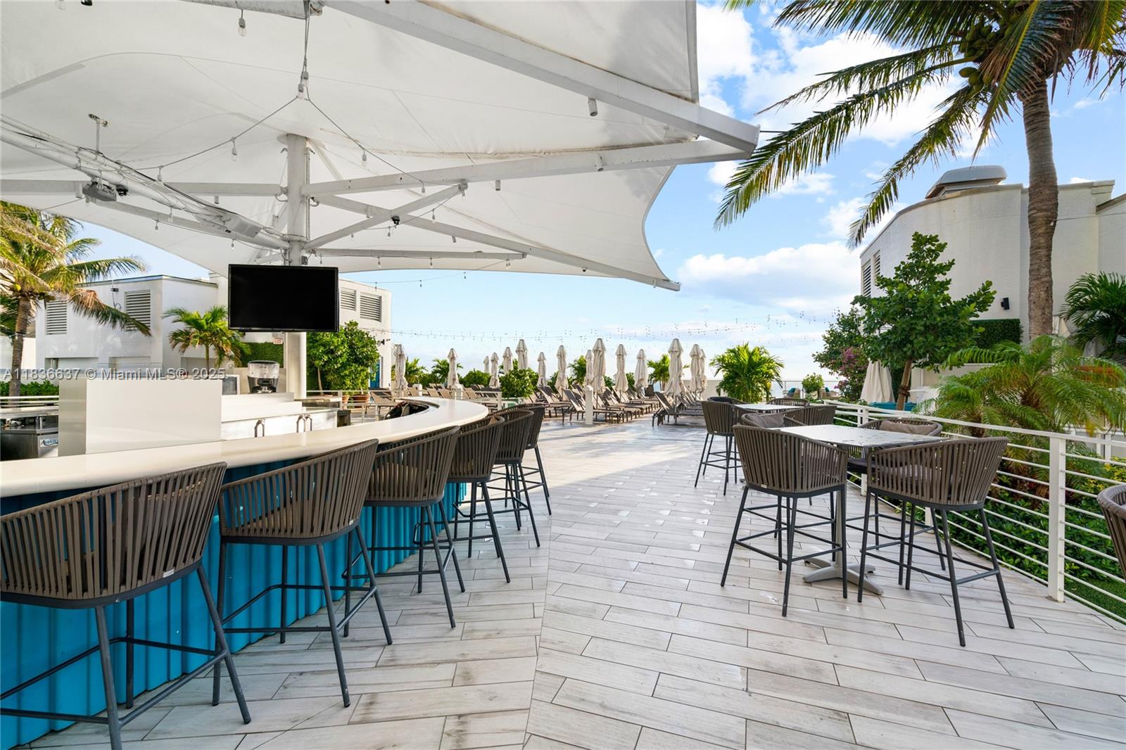 551 N Fort Lauderdale Beach Blvd Unit: R2205