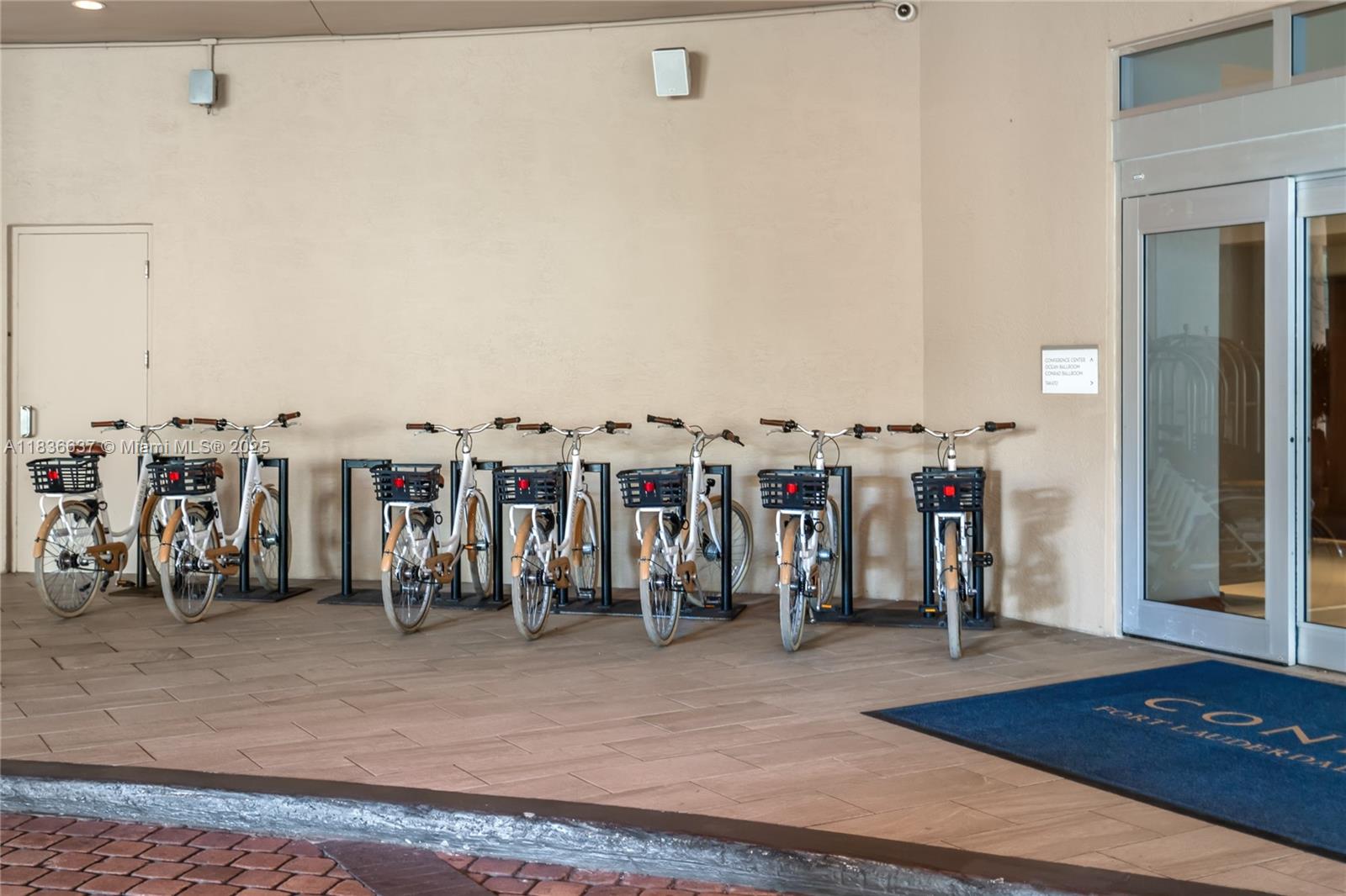 551 N Fort Lauderdale Beach Blvd Unit: R2205