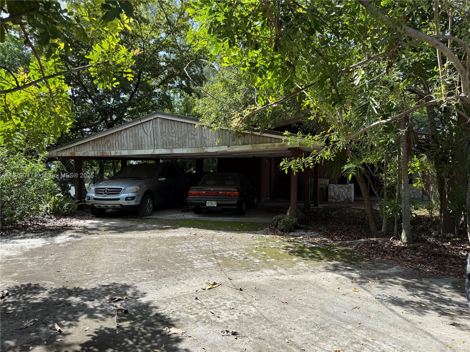 5600 SW 55th St