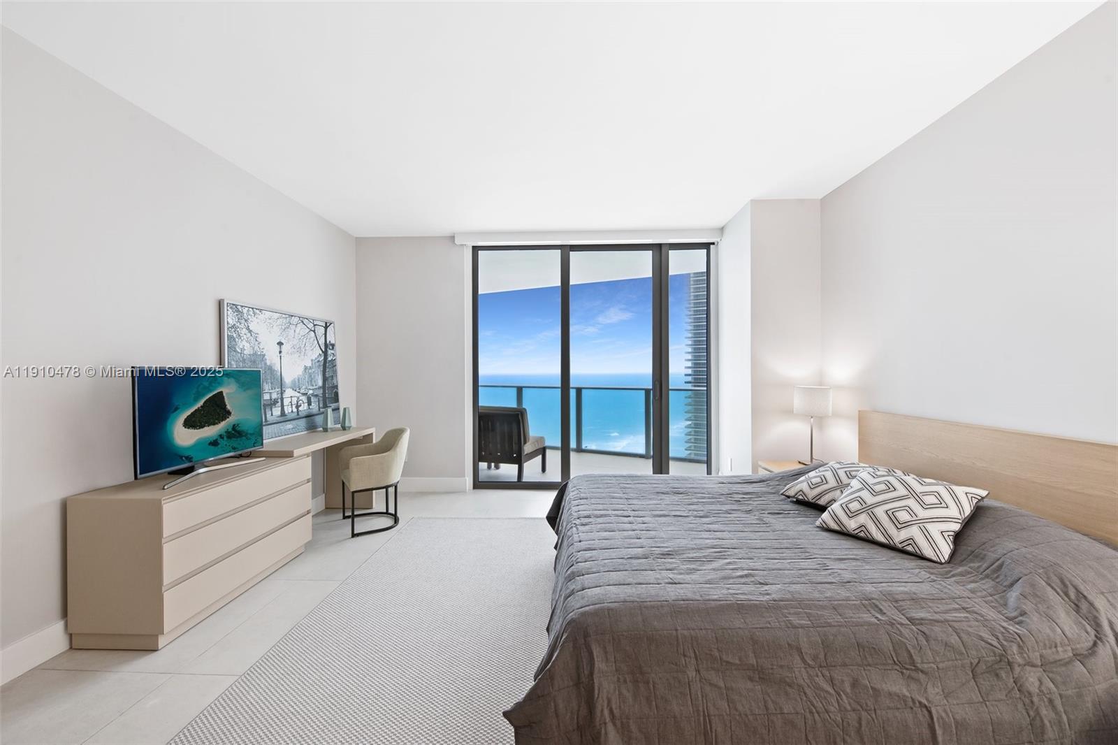 4111 S Ocean Dr # 3001