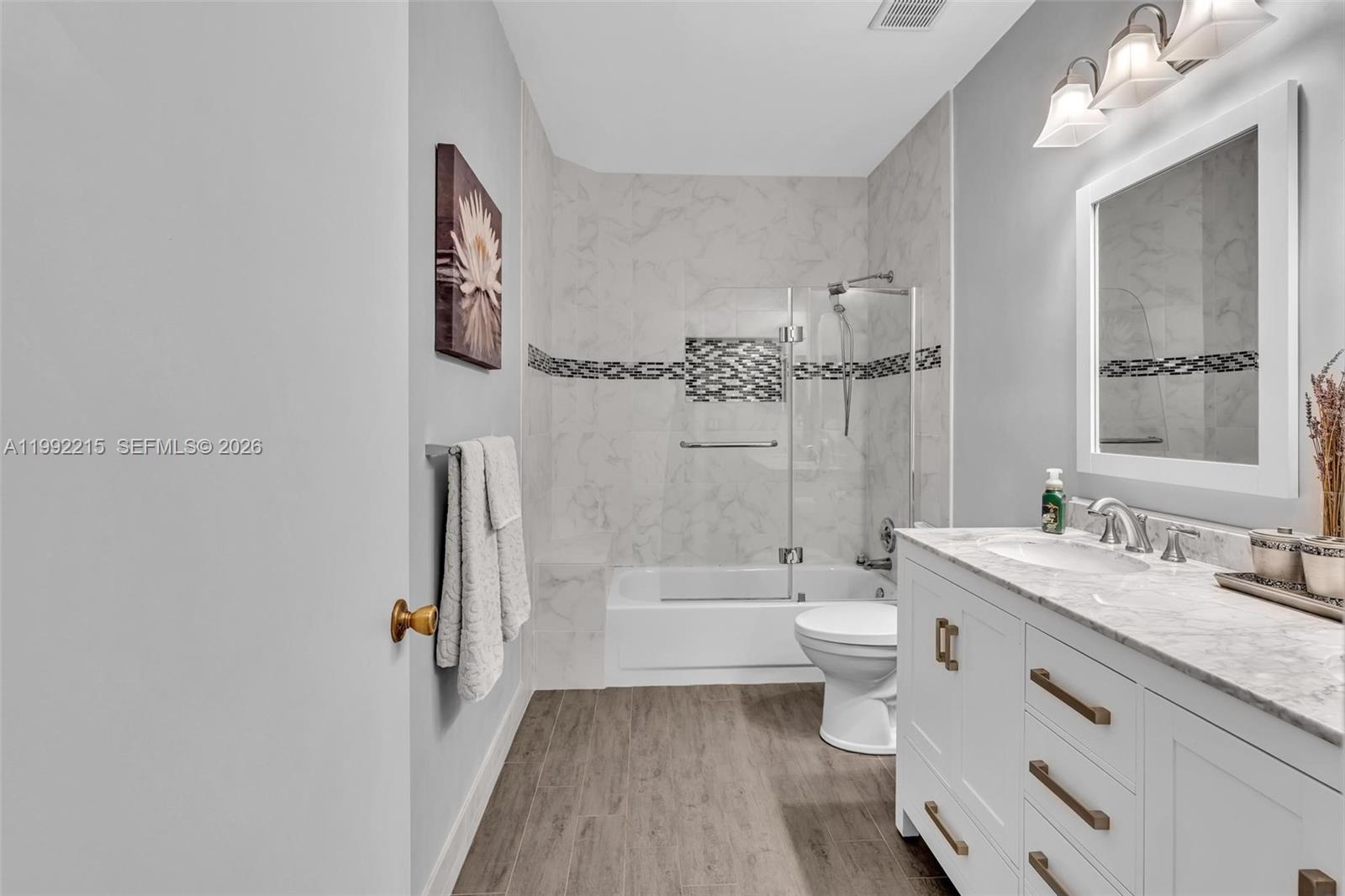 3423 Amsterdam Ave