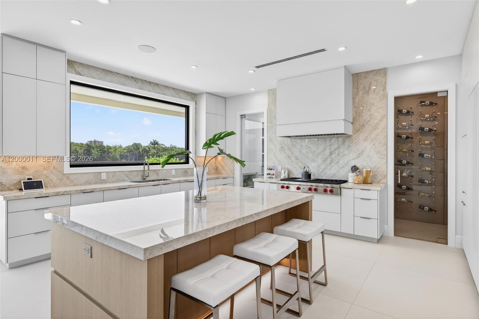 2010 Intracoastal Dr