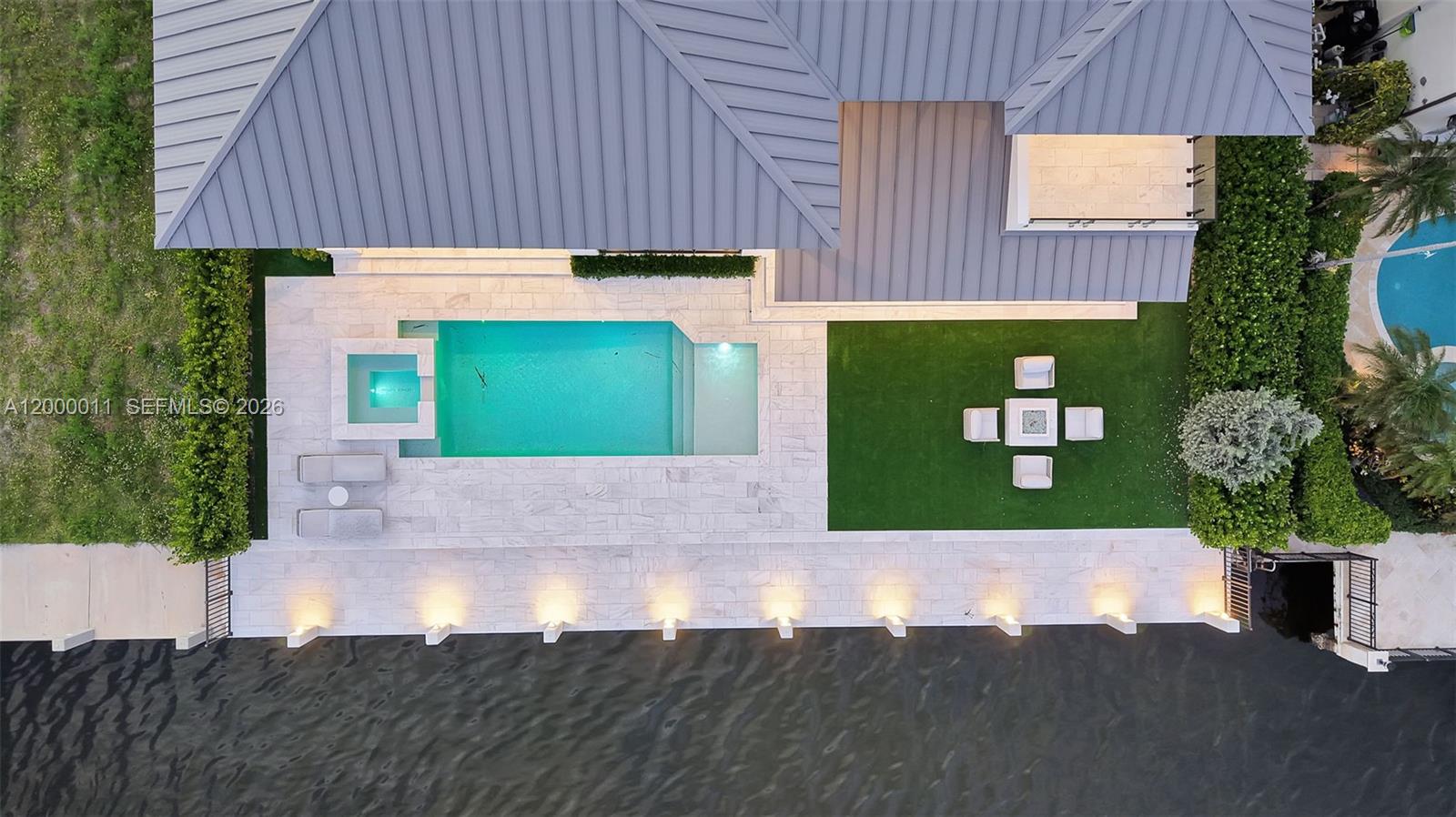 2010 Intracoastal Dr