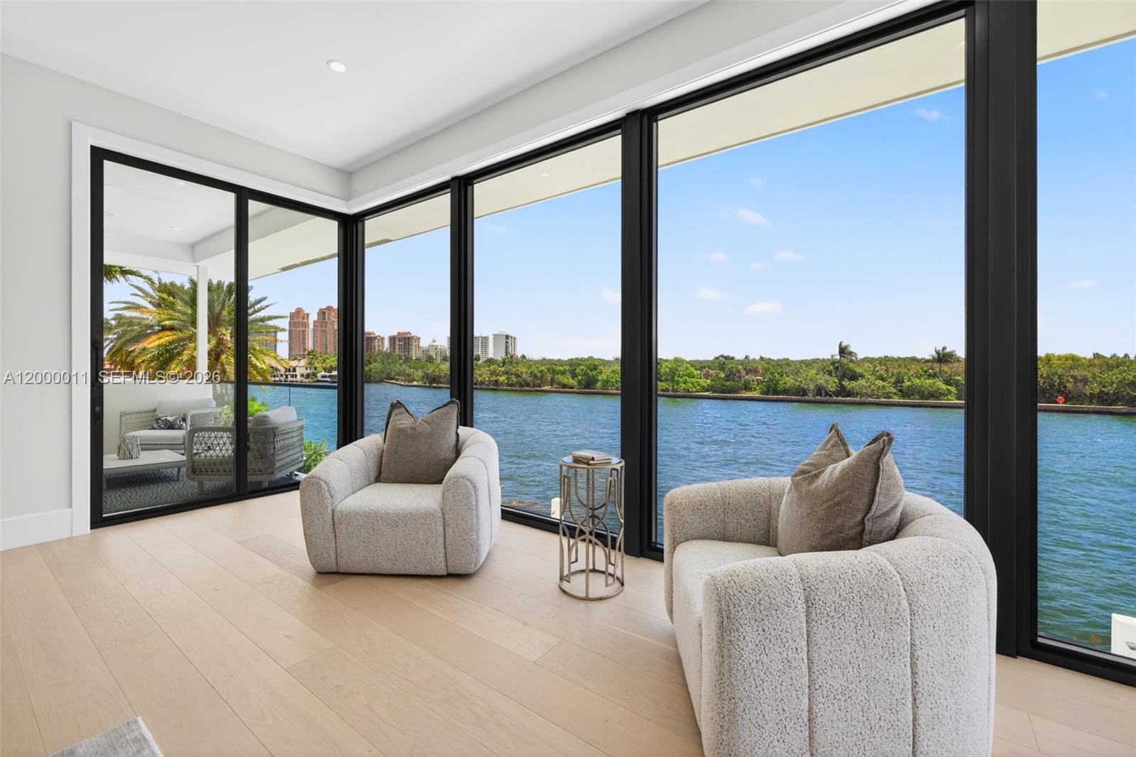 2010 Intracoastal Dr