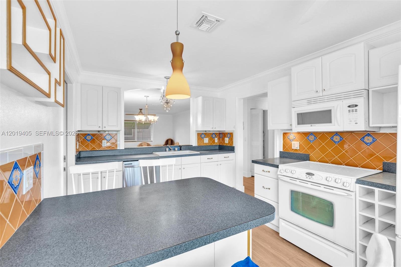 14898 Wildflower Ln