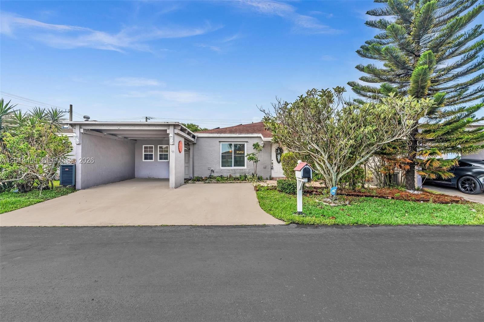14898 Wildflower Ln