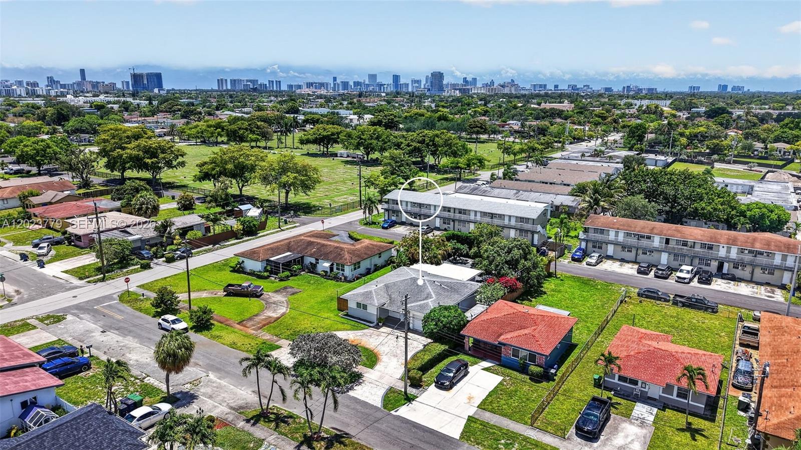 709 NW 9th Ct
