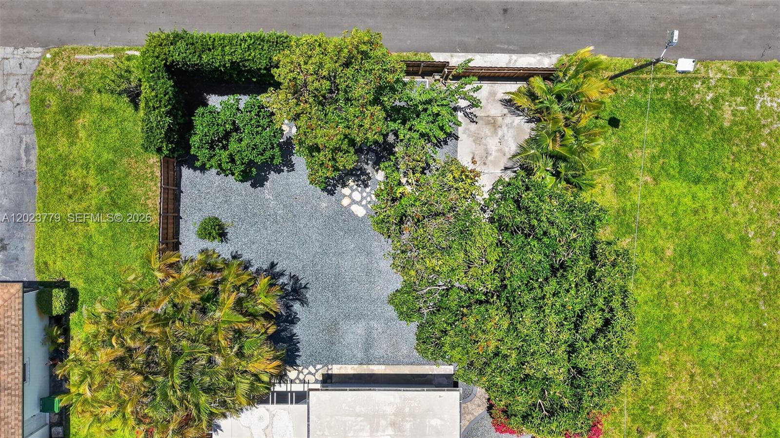 709 NW 9th Ct