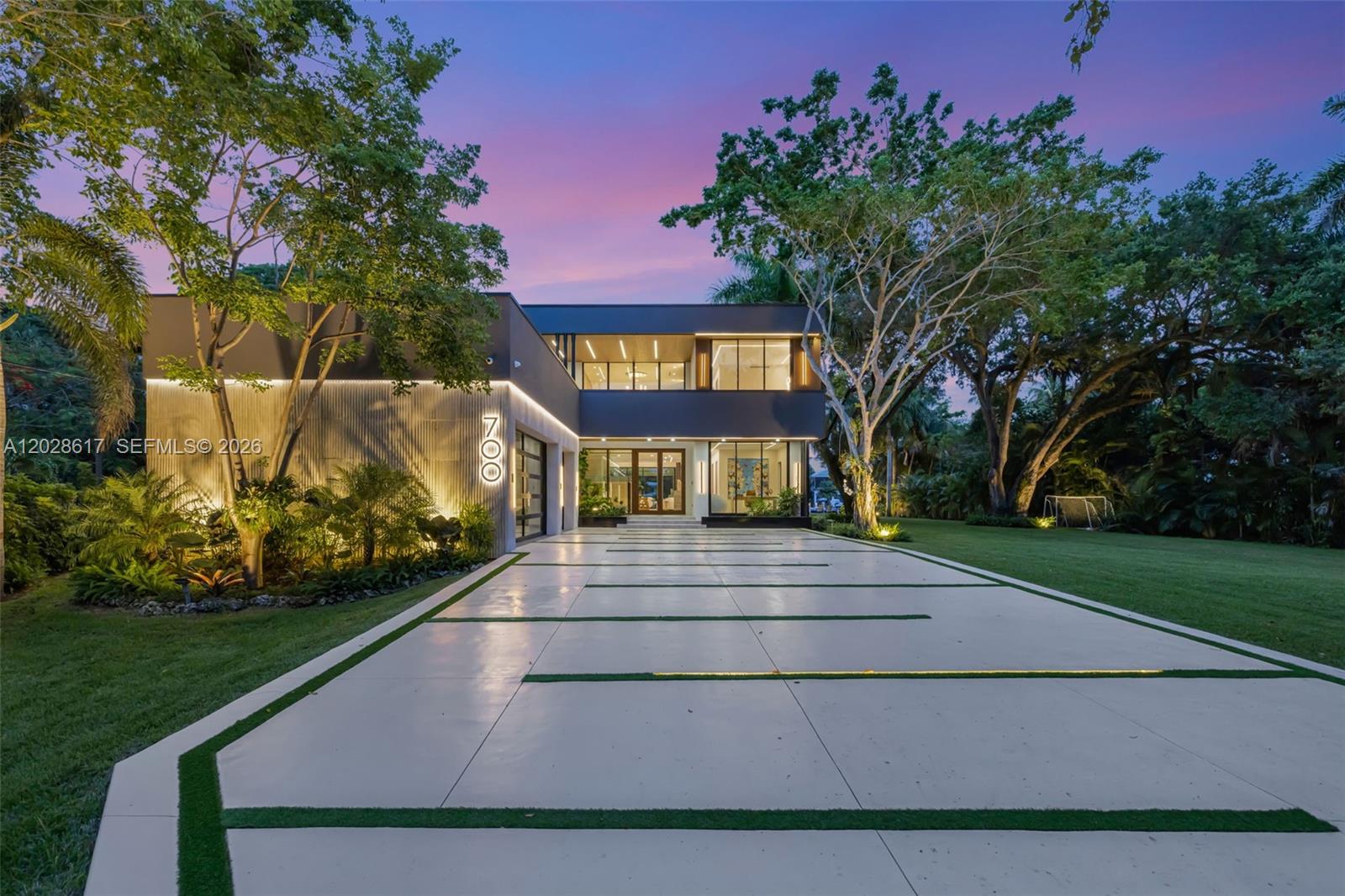 700 SW 12th Ave