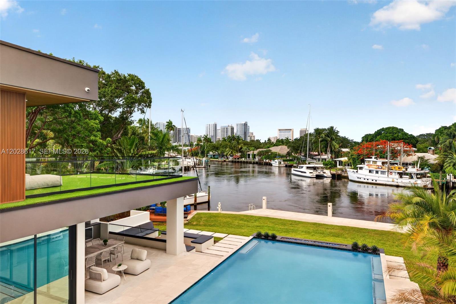700 SW 12th Ave