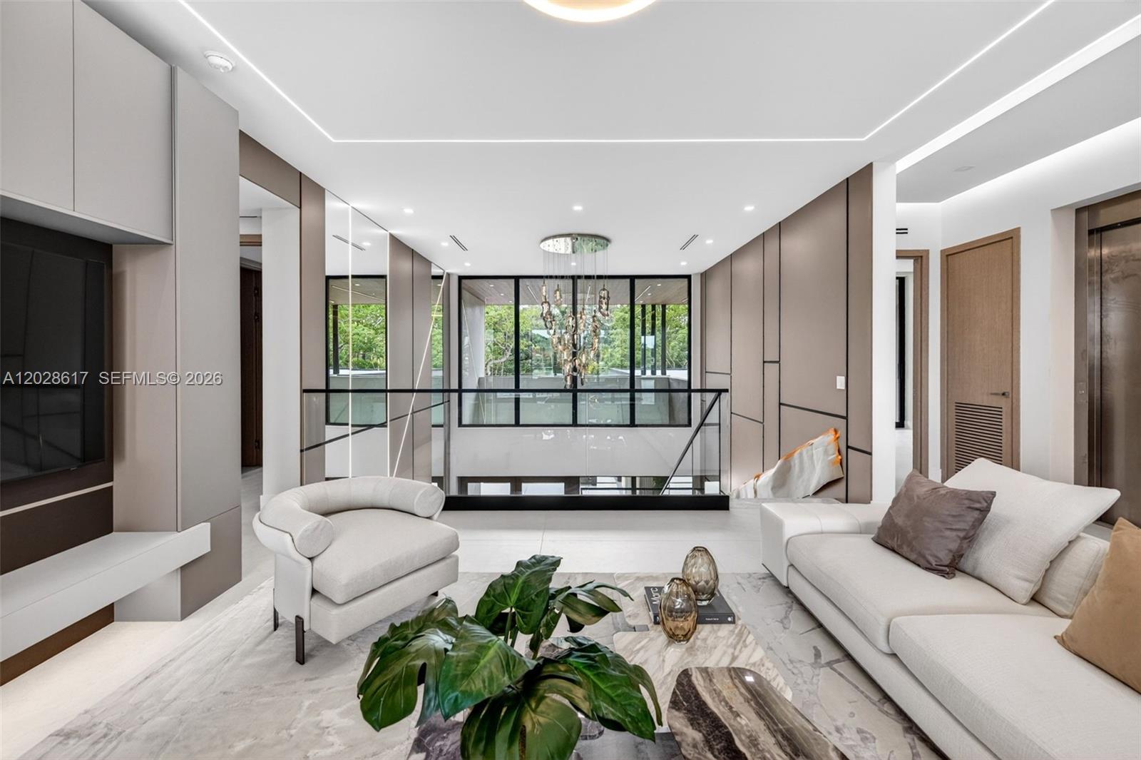 700 SW 12th Ave