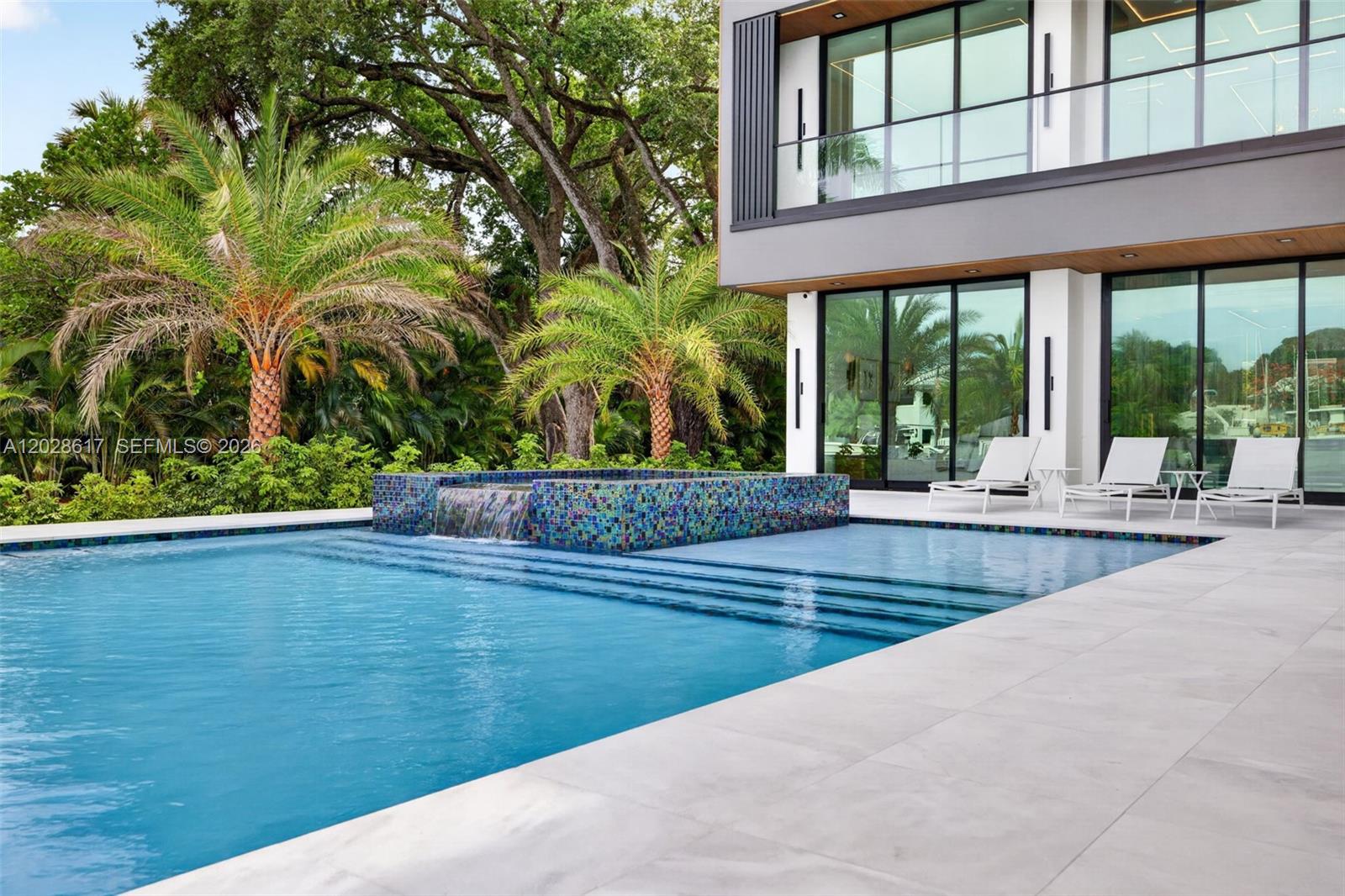 700 SW 12th Ave